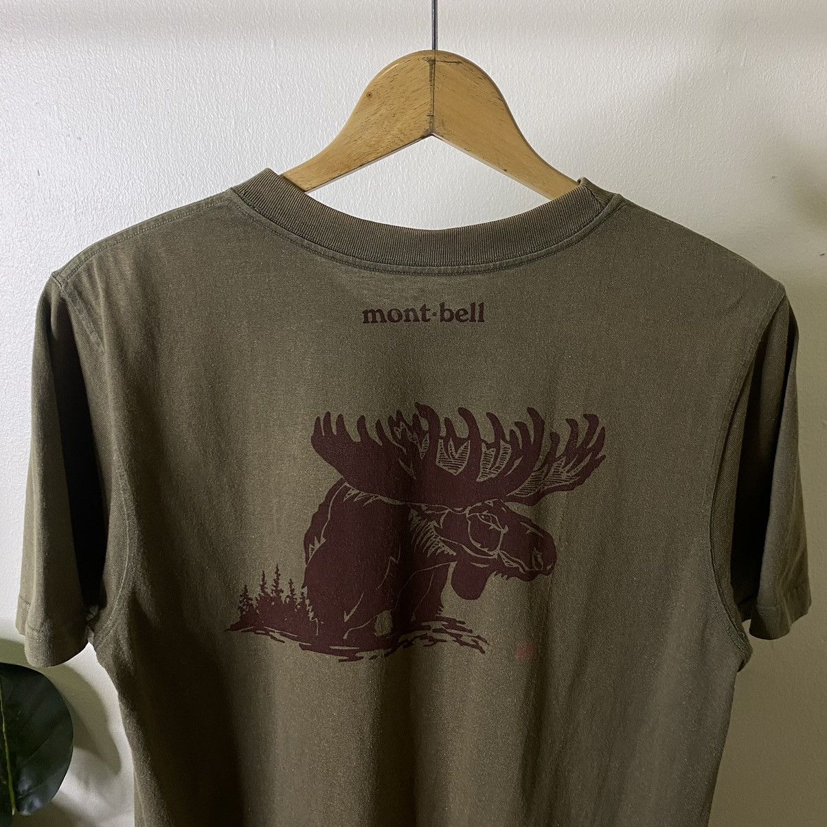 Montbell × Vintage Vintage 2000s Montbell Moose Graphic Tee Outdoor Brand Size US M / EU 48-50 / 2 - 2 Thumbnail