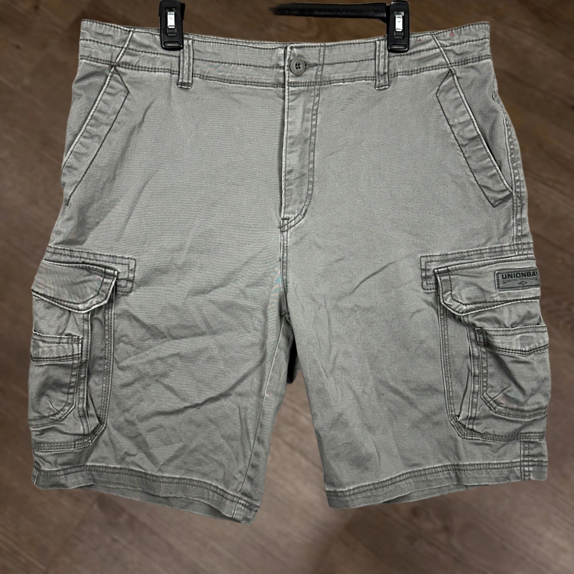 Vintage EUC Unionbay Cargo Shorts Men Gray 40 Utility Flap Pocket Stretch Hiking Outdoor Size US 40 / EU 56 - 1 Thumbnail