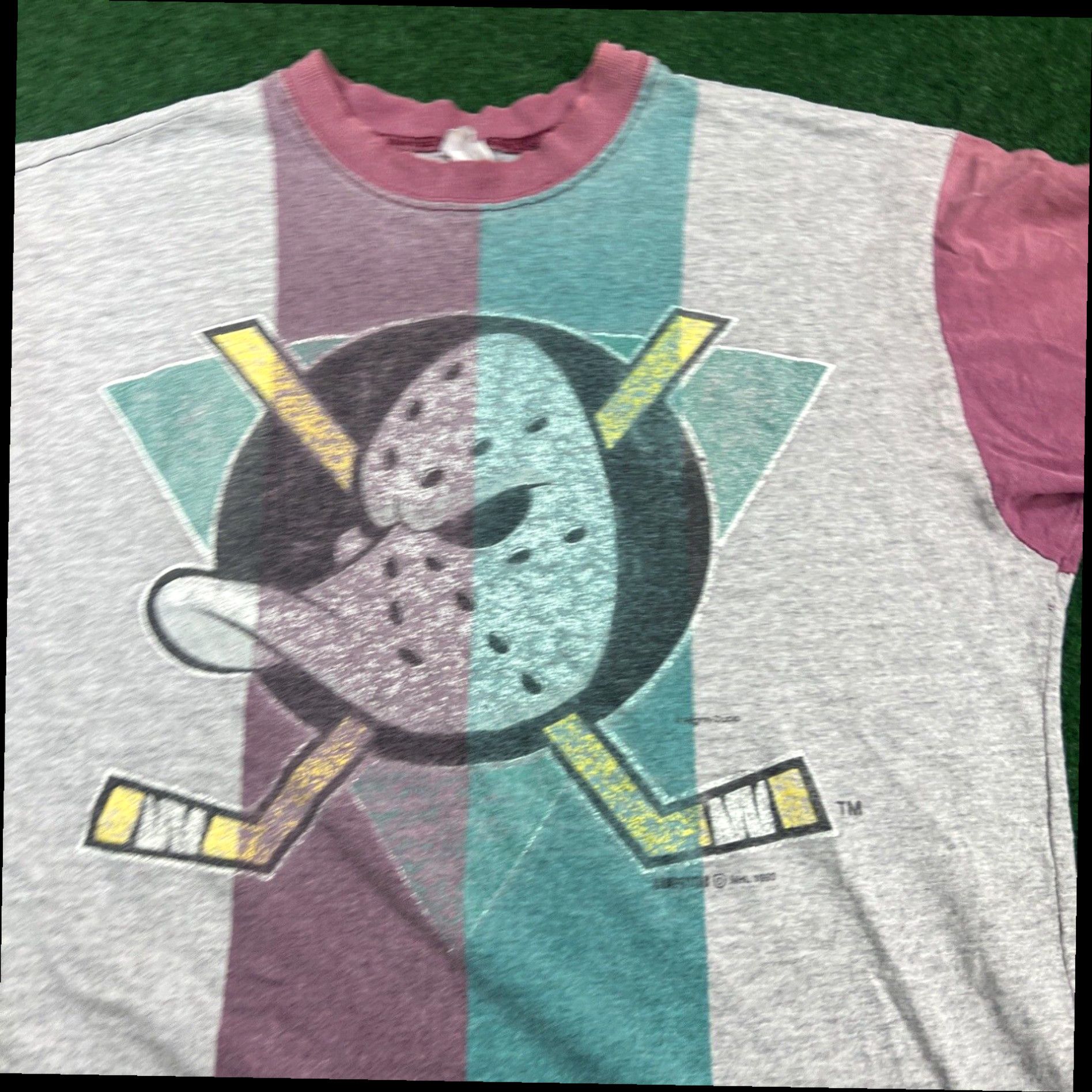 Disney vintage single stitch M 1993 anaheim might ducks shirt trench disney hockey usa Size US M / EU 48-50 / 2 - 2 Thumbnail