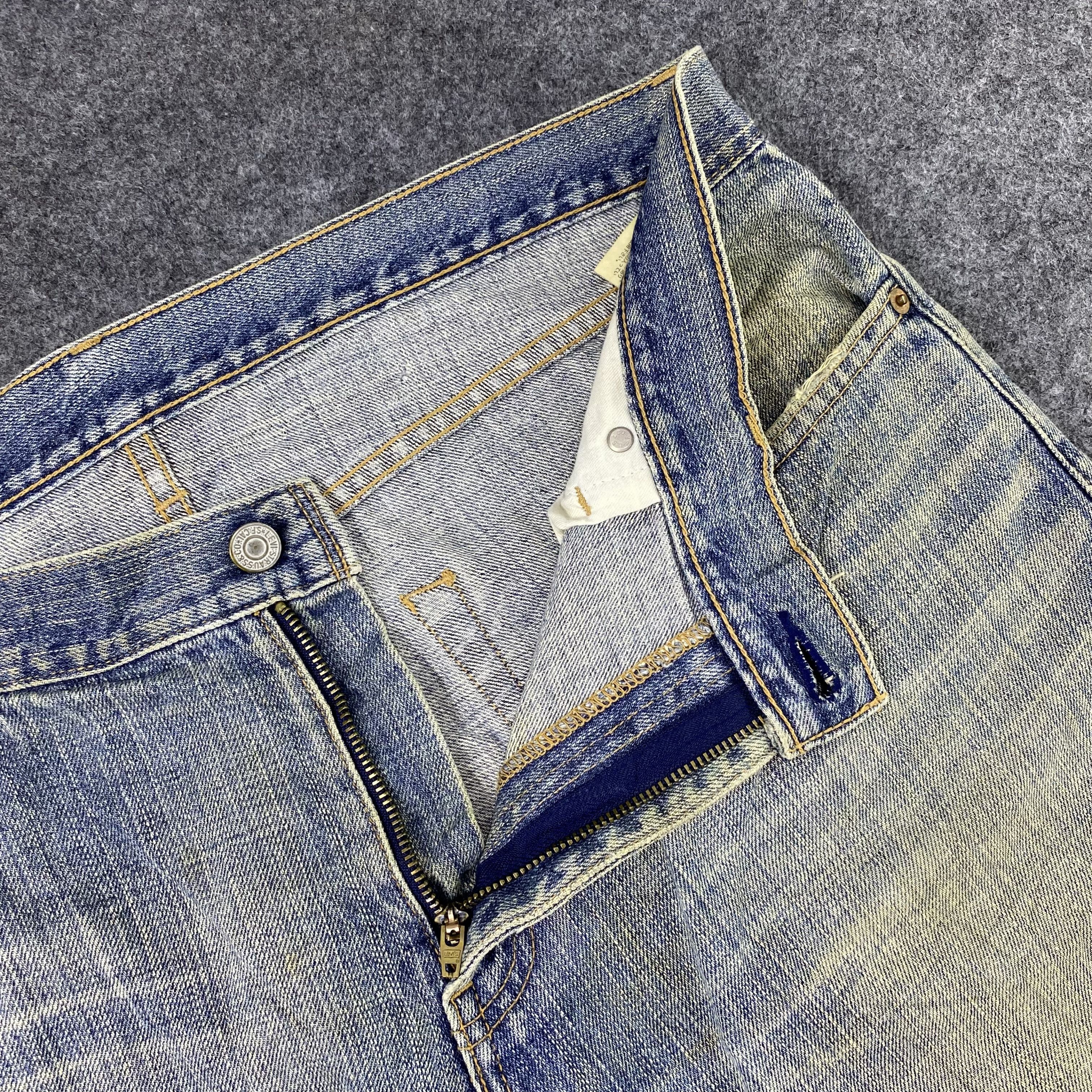 Levi's × Levi's Vintage Clothing × Vintage Vintage Levi's Distressed Blue Wash Jeans-J1178 Size US 38 / EU 54 - 7 Thumbnail