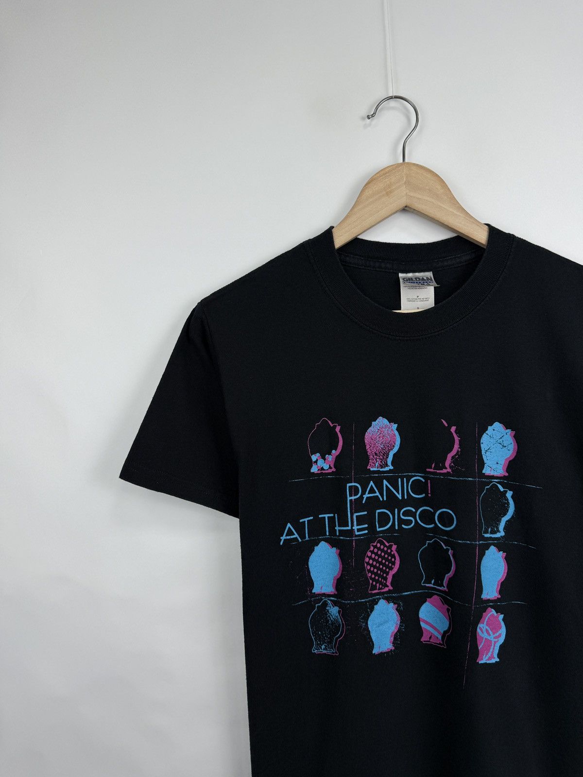Gildan 🇺🇸 Vintage Y2K Panic At The Disco Band T-Shirt Retro Rare Size US S / EU 44-46 / 1 - 2 Thumbnail