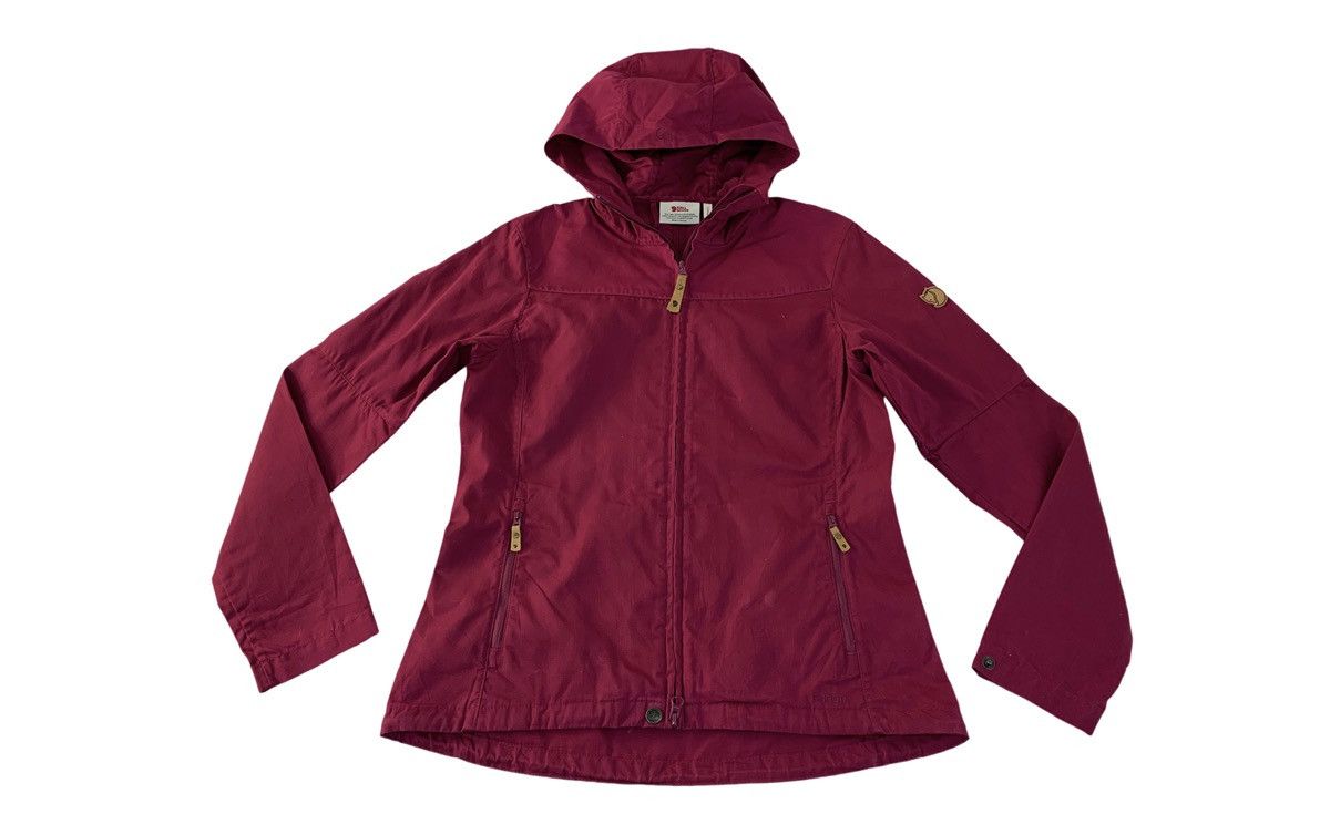Fjallraven Fjallraven Stina Jacket Hooded Maroon Outdoor Gear Hiking Size S / US 4 / IT 40 - 1 Thumbnail