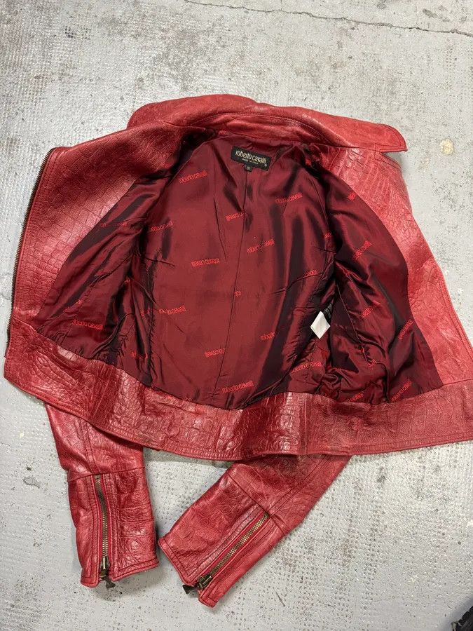 Roberto Cavalli AW2000 Roberto Cavalli Red Crocodile Effect Biker Leather Jacket Size S / US 4 / IT 40 - 5 Thumbnail