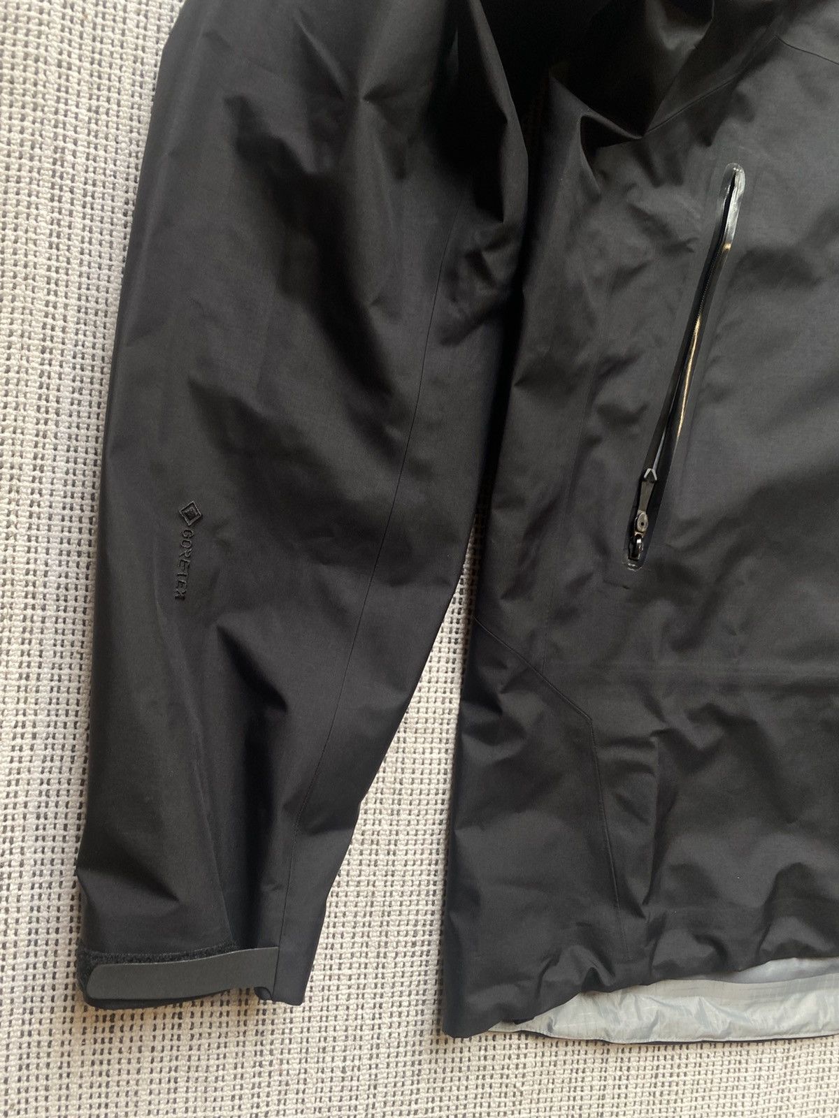 Arc'teryx Arc’teryx Beta Jacket Men's Black Size US S / EU 44-46 / 1 - 7 Thumbnail