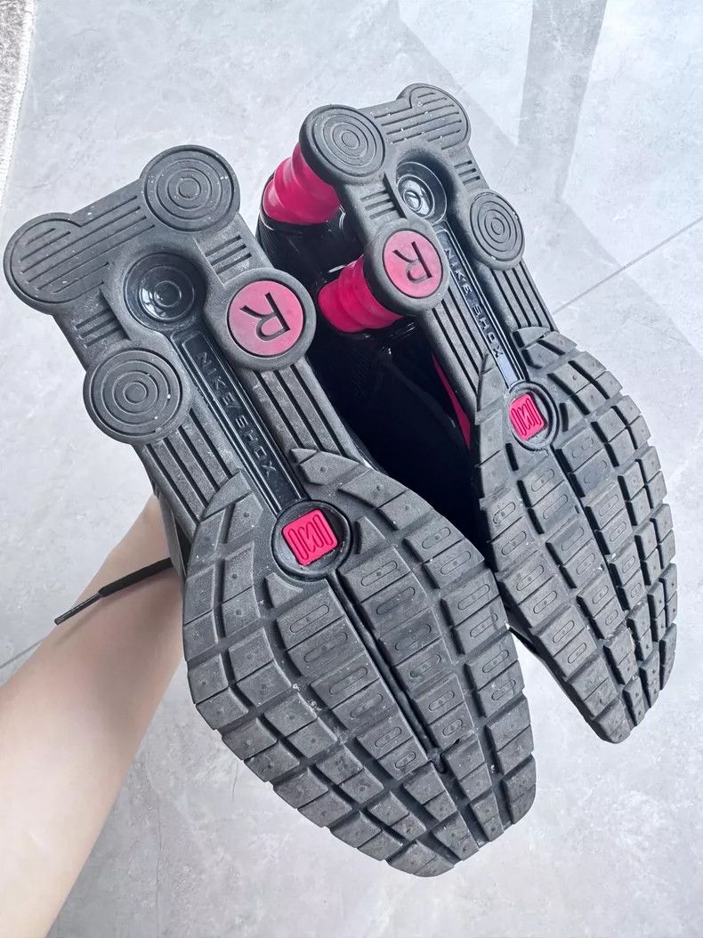 Martine Rose Martine Rose Nike Shox R4 collaboration Size US 6 / IT 36 - 6 Thumbnail