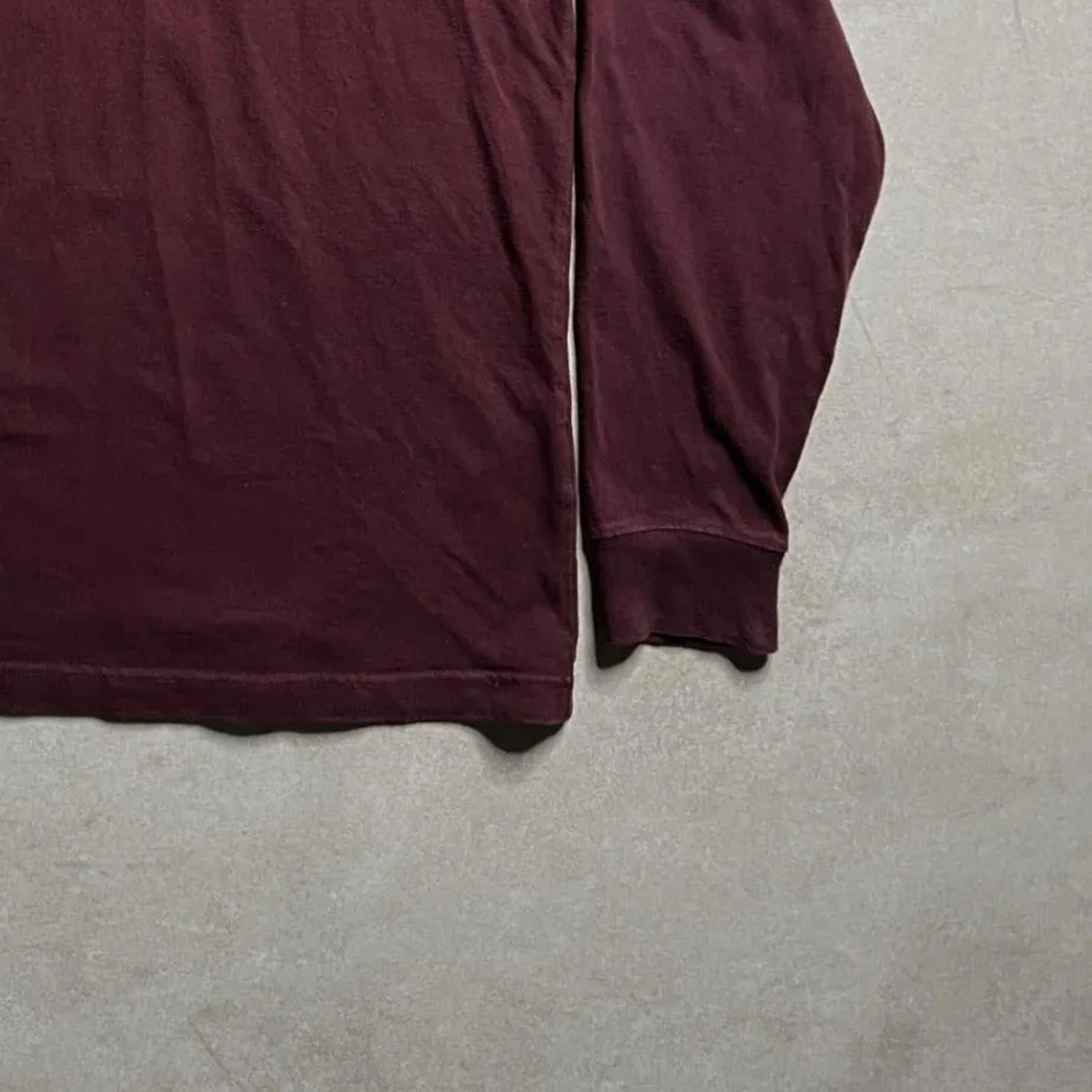 Carhartt Vintage Carhartt Burgundy Long Sleeve T-Shirt - L Size US L / EU 52-54 / 3 - 9 Thumbnail