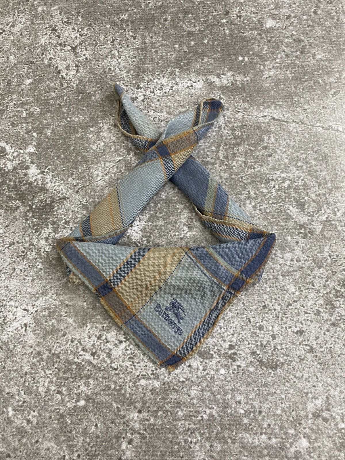 Burberry Burberrys Handkerchief / Bandana / Neckerchief Size ONE SIZE - 1 Thumbnail