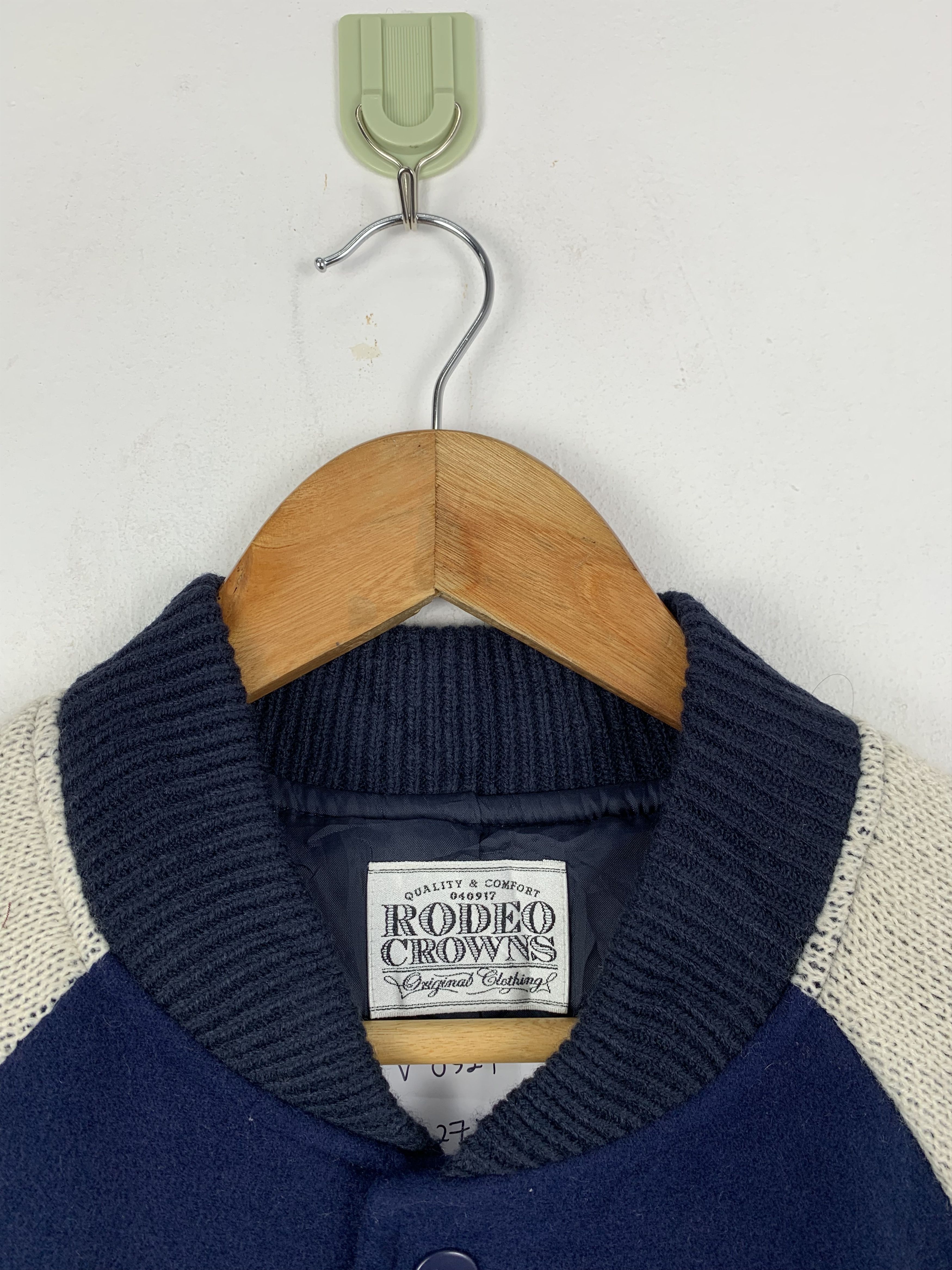 Vintage Vintage Rodeo Crowns Wool Varsity Jacket V0524 Size US M / EU 48-50 / 2 - 11 Thumbnail