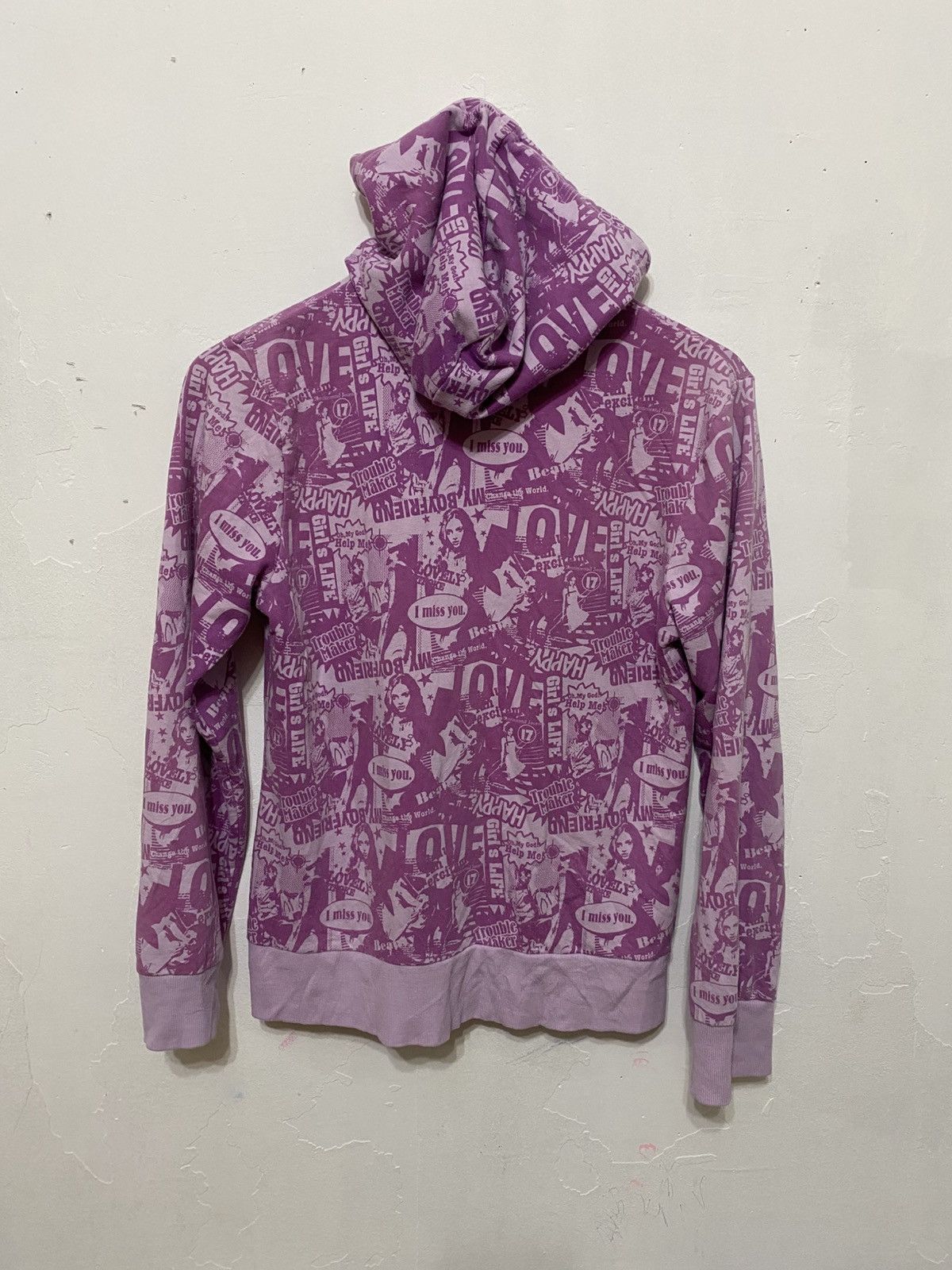 Japanese Brand Japanese brand often compared to Hysteric Glamour aesthetics Size US S / EU 44-46 / 1 - 3 Thumbnail
