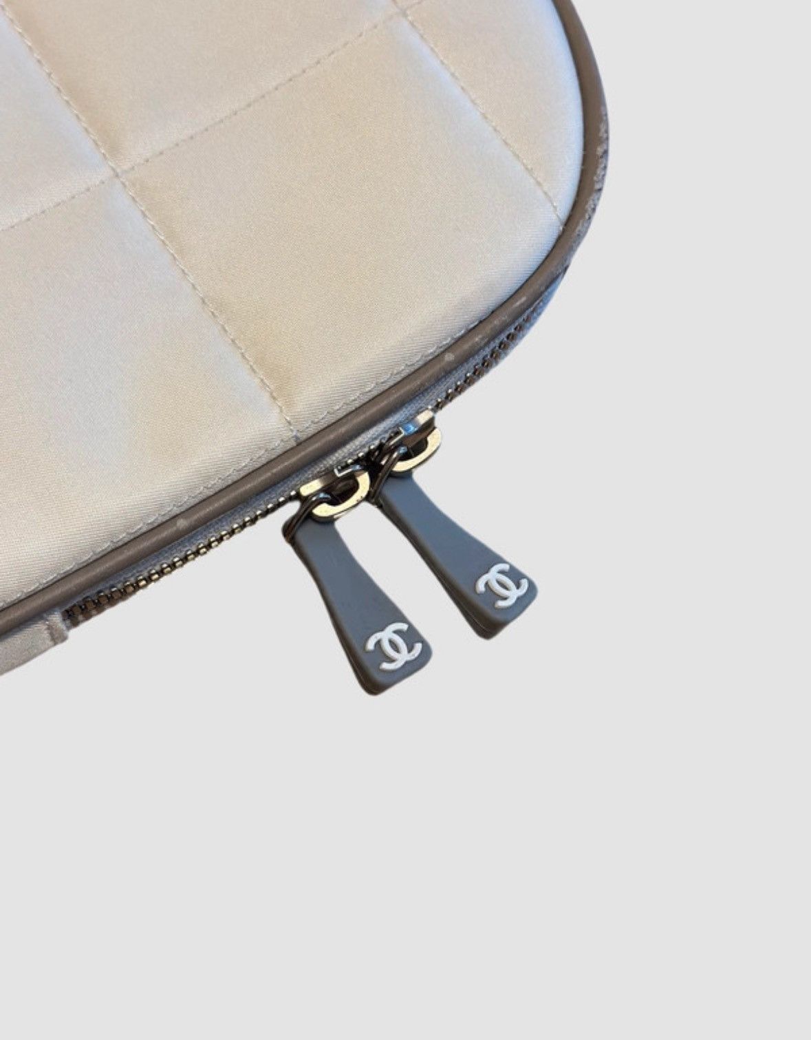 Chanel ARCHIVE A/W 2000 SKIS Size US 7.5 / IT 37.5 - 10 Thumbnail