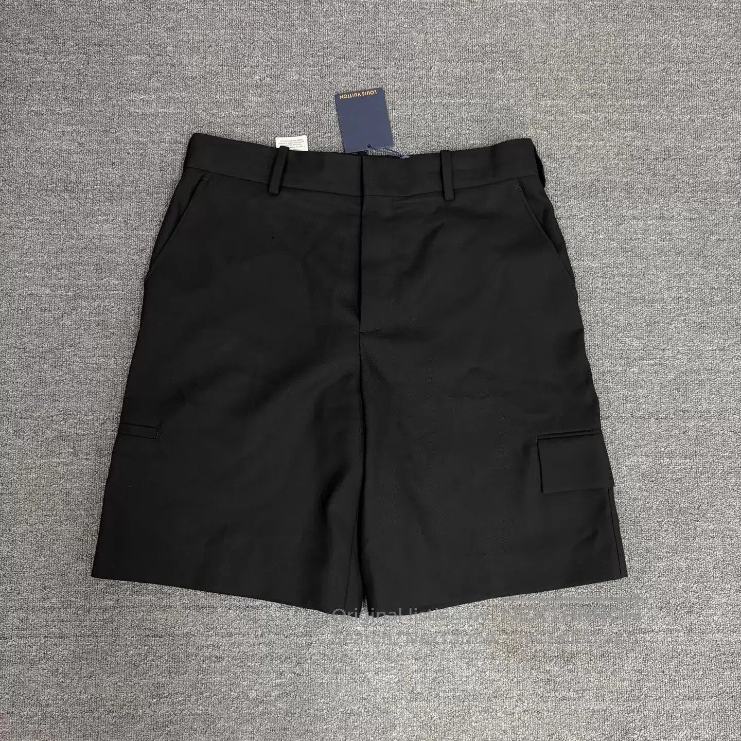 Louis Vuitton Black Cargo Shorts with Side Pockets. Size US 38 / EU 54 - 1 Thumbnail