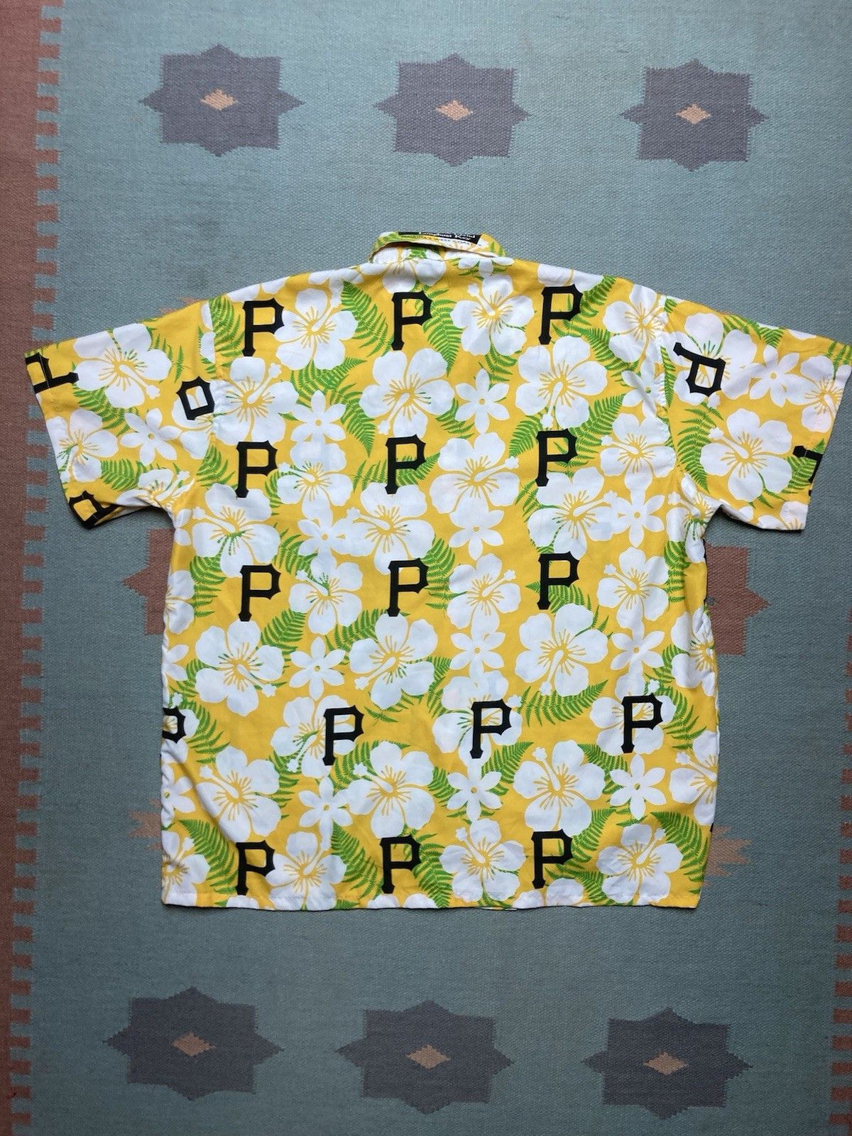 Vintage Pittsburgh pirates Hawaiian shirt button floral flowers XL Size US XL / EU 56 / 4 - 5 Thumbnail