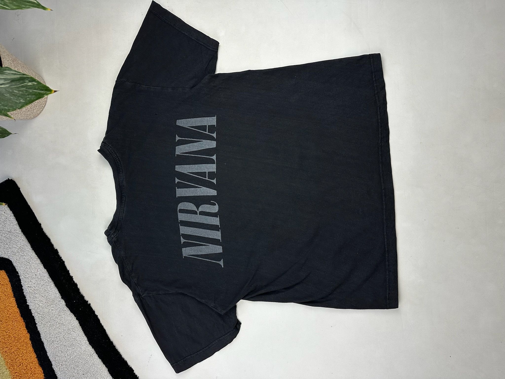 Nirvana Vintage Nirvana T-shirt Kurt cobain Size US L / EU 52-54 / 3 - 3 Thumbnail
