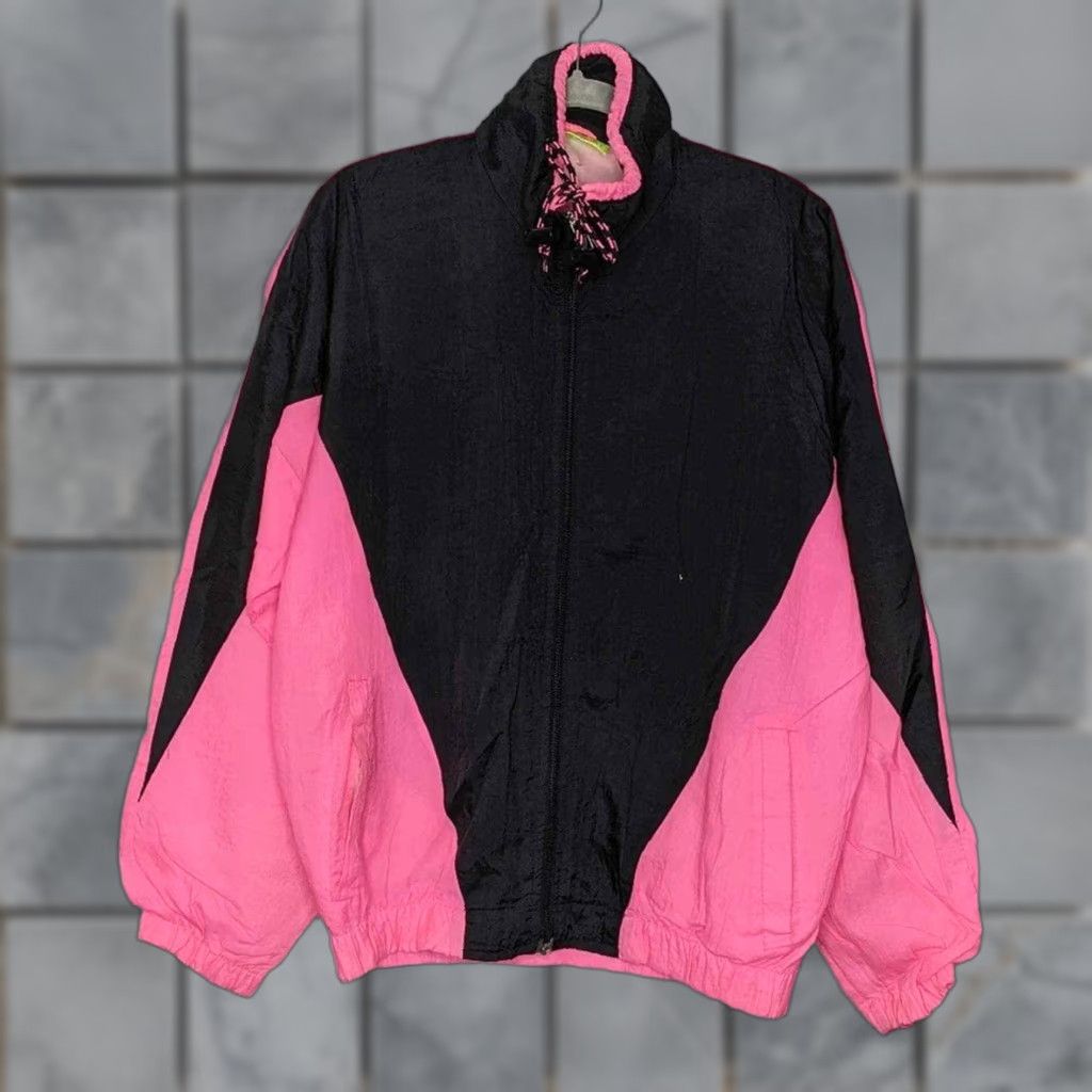Pinko VINTAGE Windbreaker M/L Black Pink Neon Zip Windbreaker Unisex Adults M/L 90s Concert Track Court Shirt Size M / US 6-8 / IT 42-44 - 1 Thumbnail