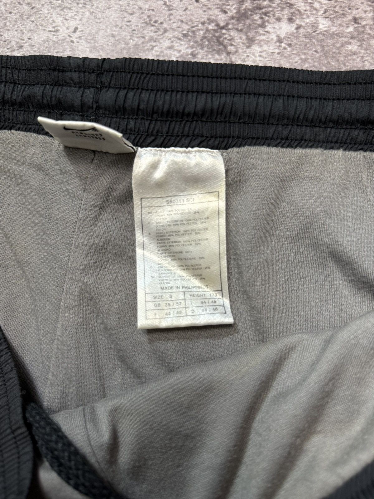 Nike × Vintage Vintage Nike Nylon Sweatpants 90s Y2K Size US 31 - 5 Thumbnail