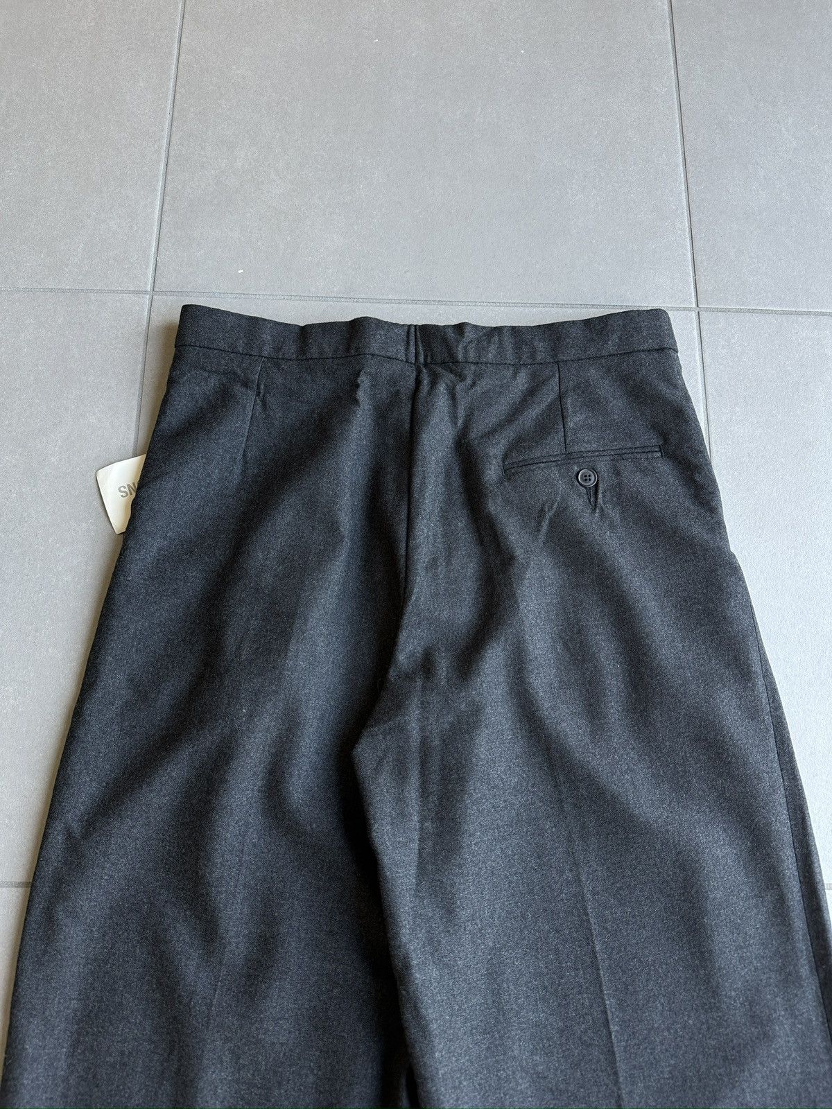 Raf Simons Raf Simons AW1999 NWT darted baggy wool trousers Size US 32 / EU 48 - 11 Thumbnail