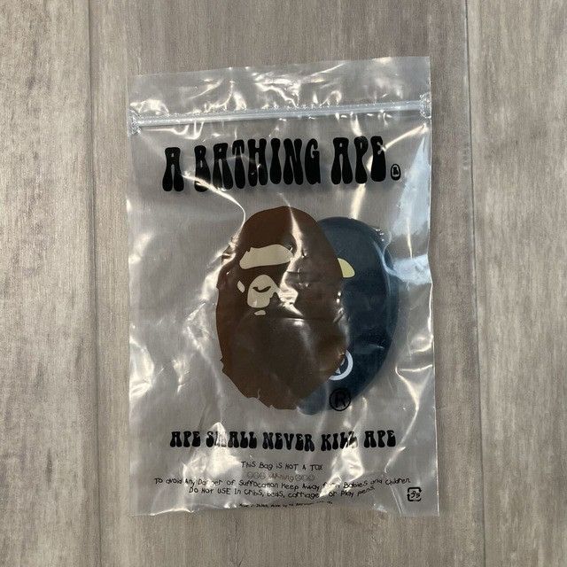 Bape 🔥Vintage🔥 BAPE APE HEAD Coin Case a bathing ape NIGO Size ONE SIZE - 4 Thumbnail
