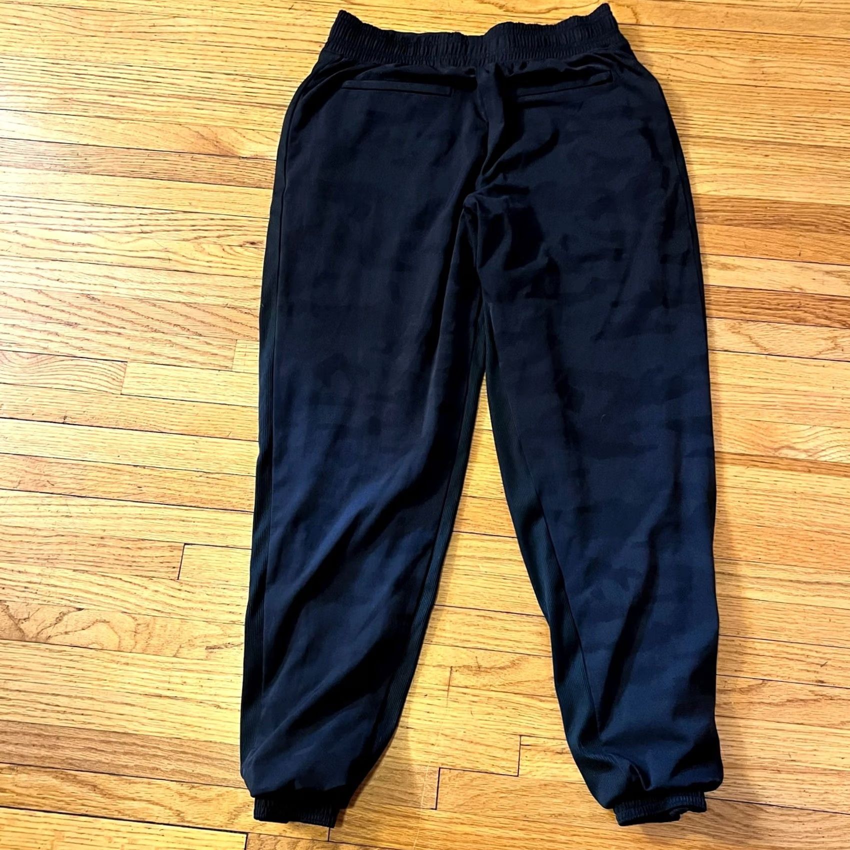 Athleta Athleta Pants Womens 4 Black High Rise Brooklyn Lined Camo Jogger 985549 Size 27" / US 4 / IT 40 - 3 Thumbnail