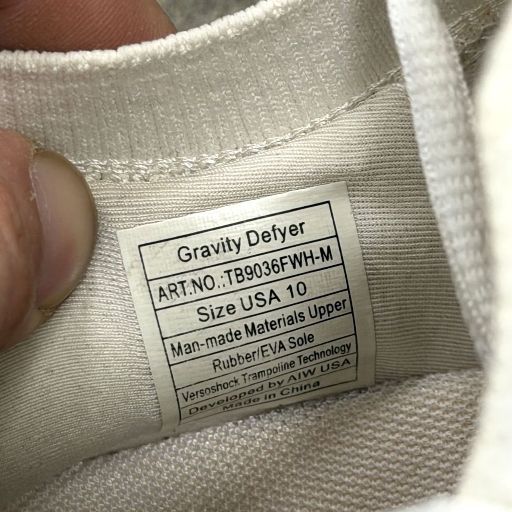 Vintage GDEFY MATeeM Cross-Trainer VersoShock Performance Sneaker Mens Size 10 White Athletic Arch Support Size US 10 / EU 43 - 4 Thumbnail
