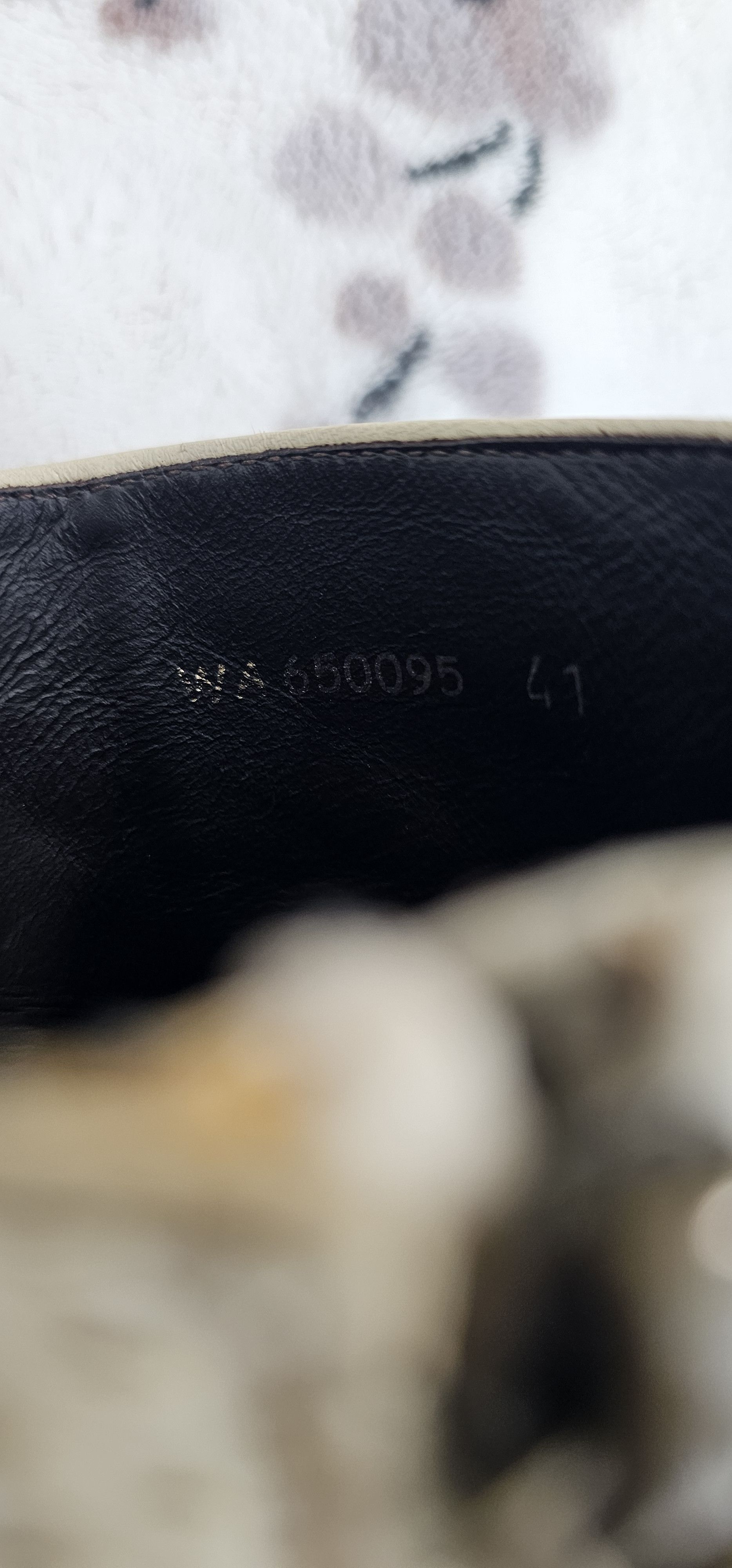 Saint Laurent Paris Lukas Python Boots in Cream Size US 8 / EU 41 - 12 Thumbnail