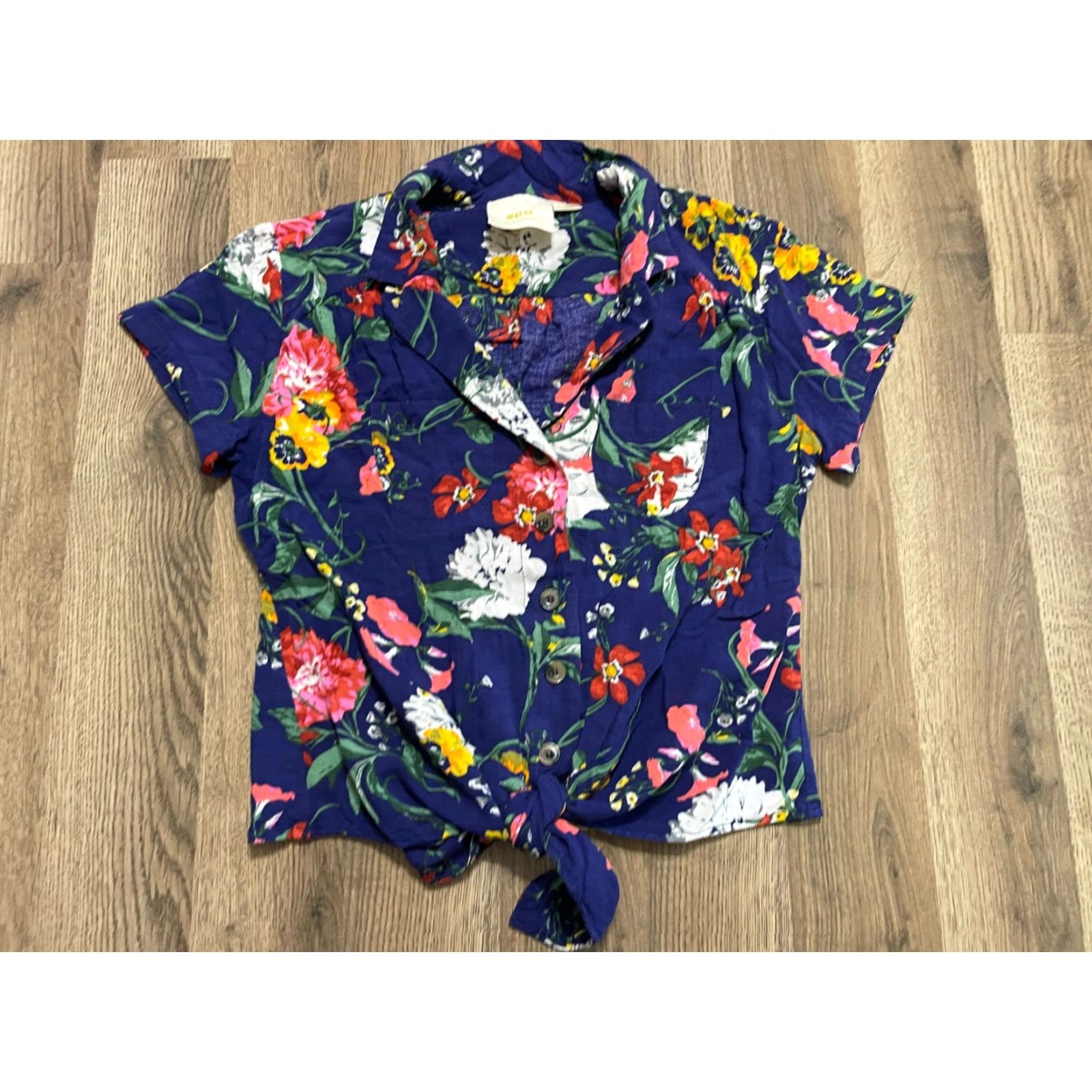 Vintage Maeve Shirt Women's Small Blue Floral Short Sleeve Button-Up Tie Front Casual Modern Regular Womens Size S / US 4 / IT 40 - 2 Thumbnail