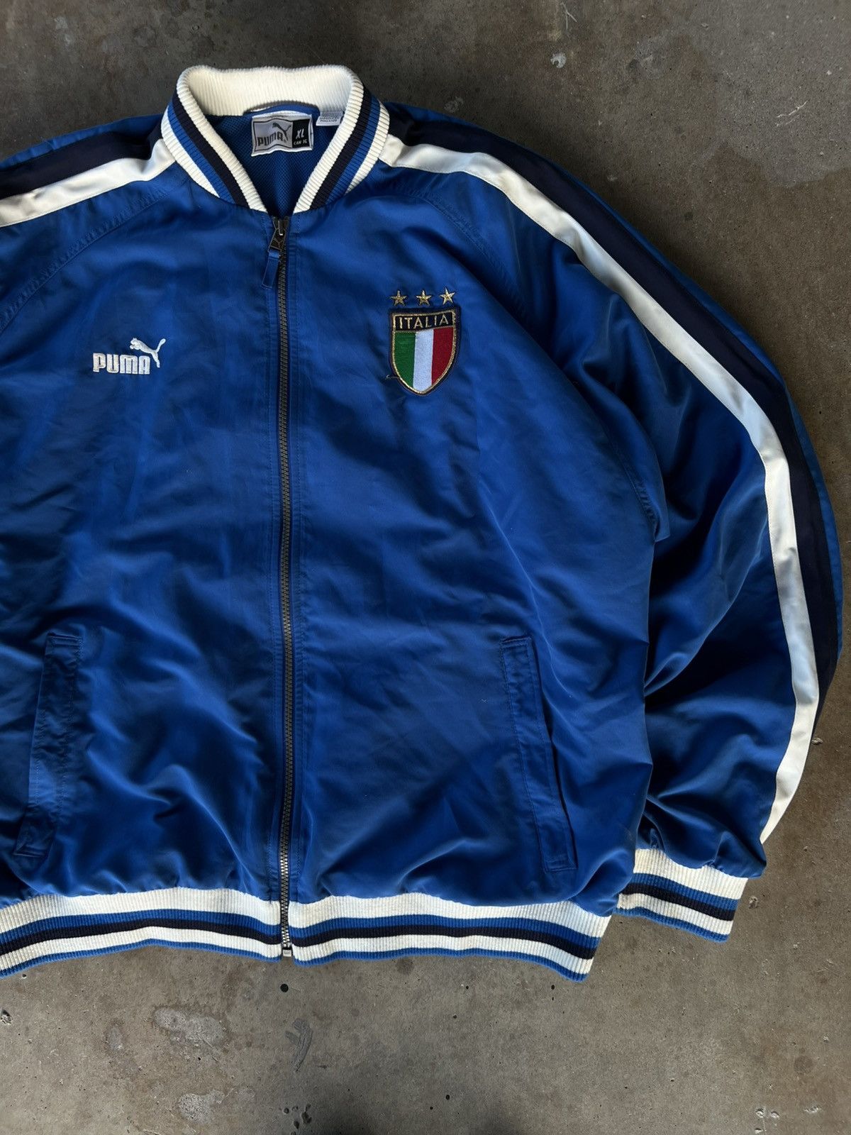 Puma Vintage 90’s Puma Italy 🇮🇹 National Team Zip Up Light Jacket Size US XL / EU 56 / 4 - 2 Thumbnail