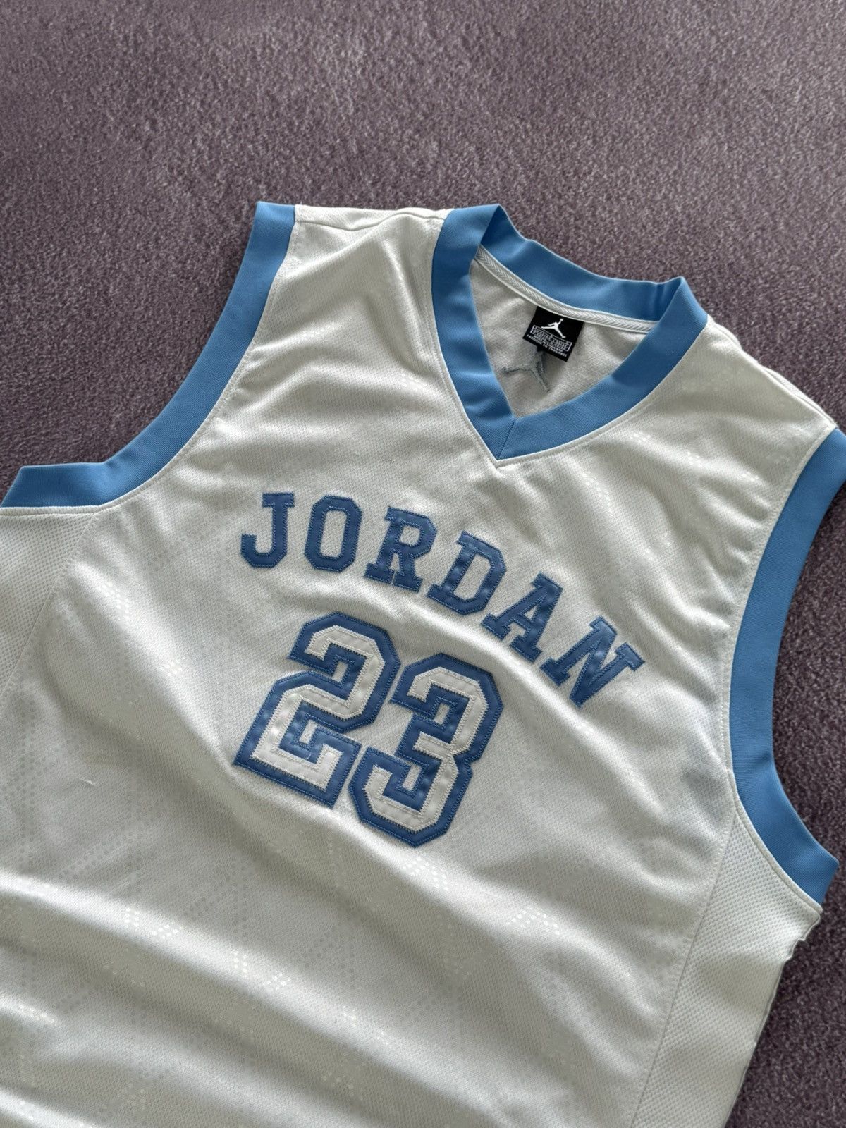 Other Vintage Michael Jordan #23 Big Logo NBA Jersey Size US L / EU 52-54 / 3 - 7 Thumbnail