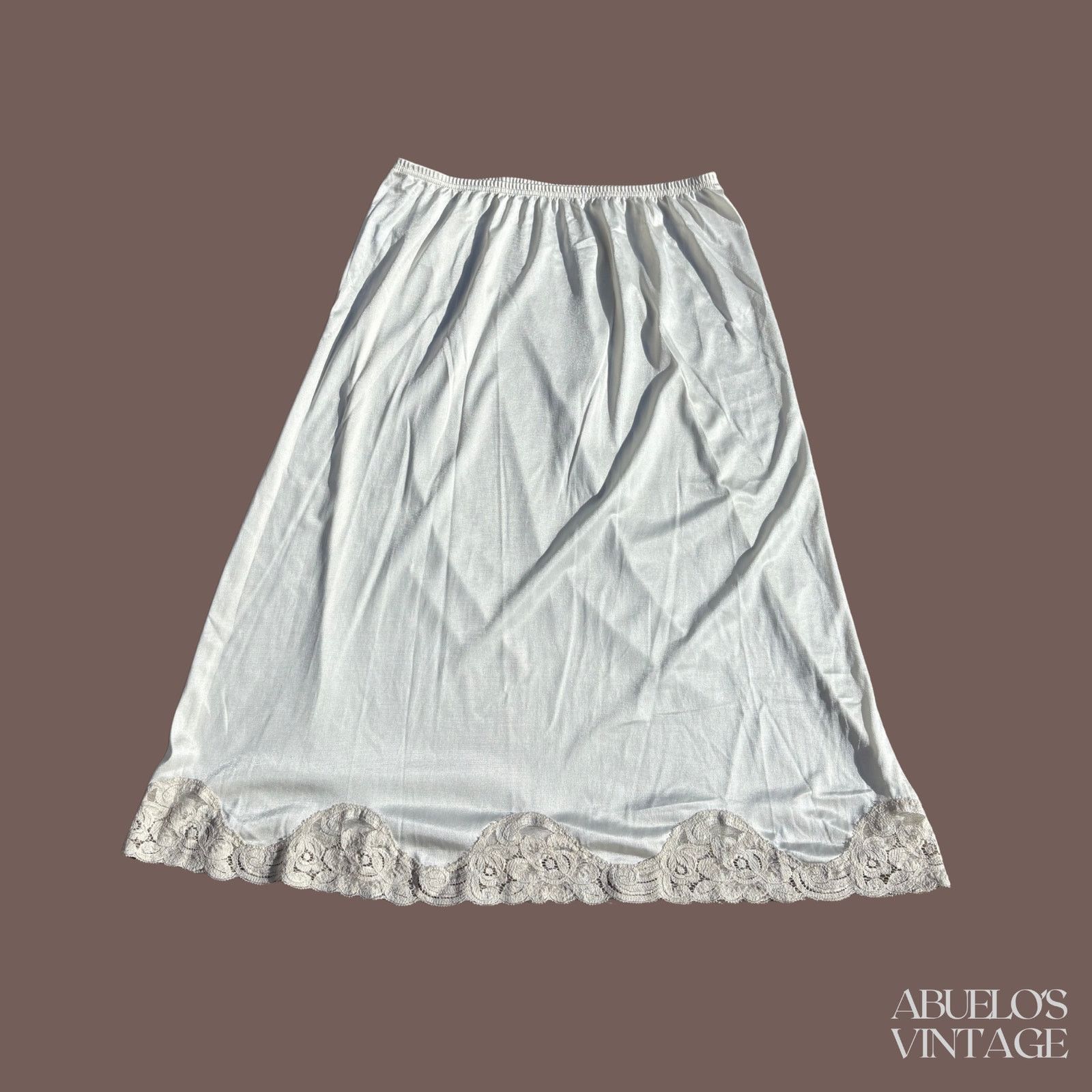 Vintage VTG Half Slip | Vanity Fair White Nylon | Balletcore Size 26" / US 2 / IT 38 - 1 Thumbnail