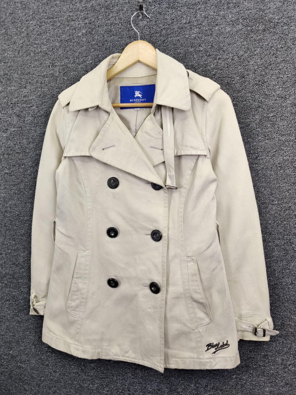Burberry Vintage Burberry Blue Label Double Breasted Coat With Belted Size US S / EU 44-46 / 1 - 2 Thumbnail