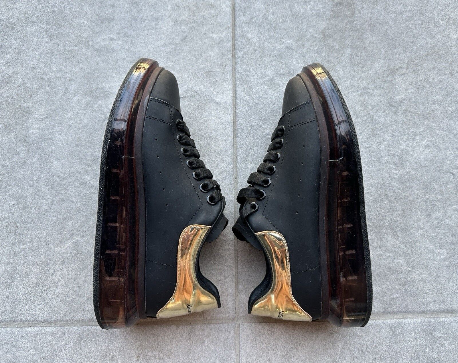Alexander McQueen Alexander McQueen Oversized Classic Womens Sneakers Shoes Size US 9 / IT 39 - 2 Thumbnail