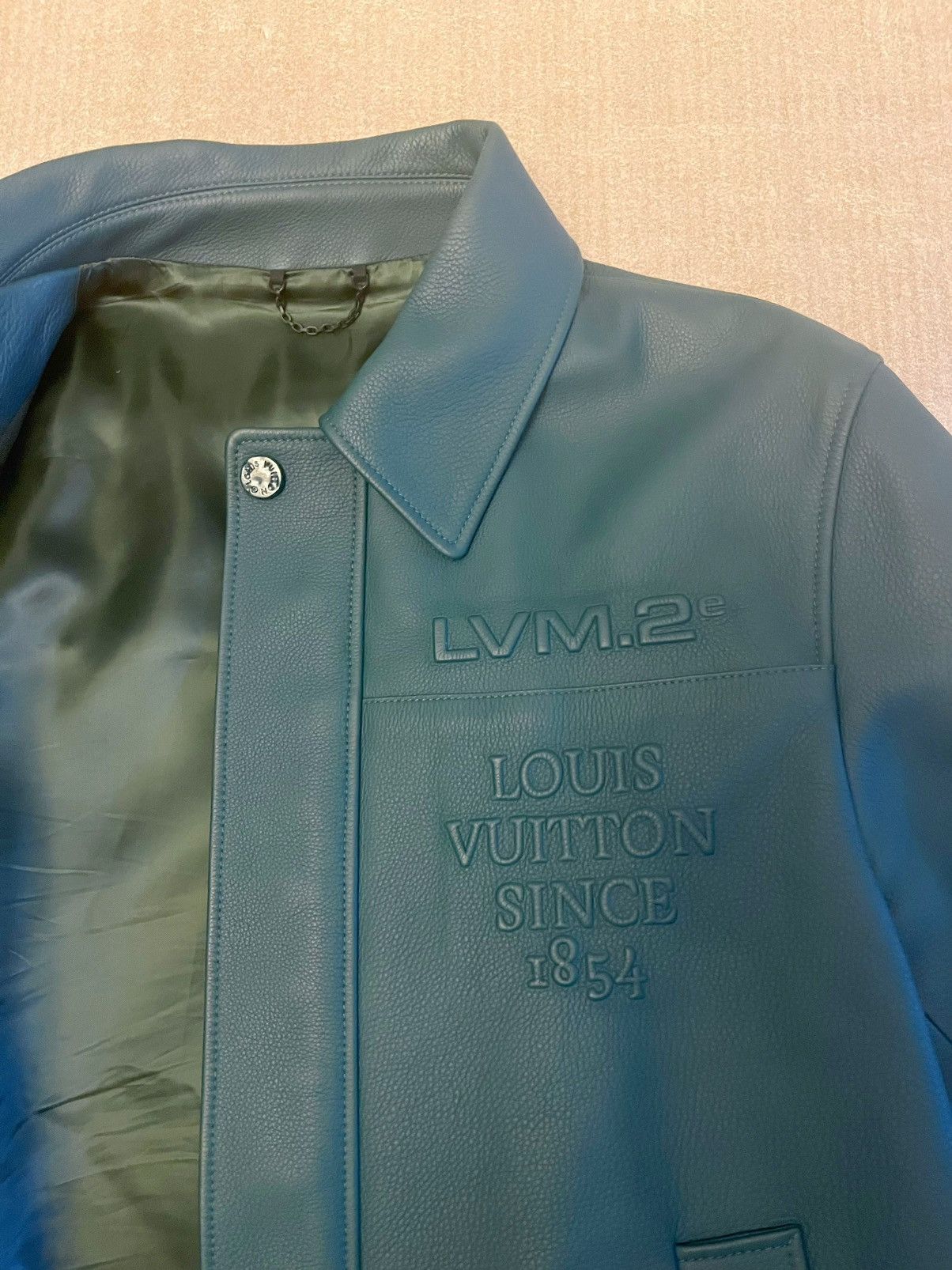 Louis Vuitton Louis Vuitton's latest genuine leather jacket Size US M / EU 48-50 / 2 - 9 Thumbnail