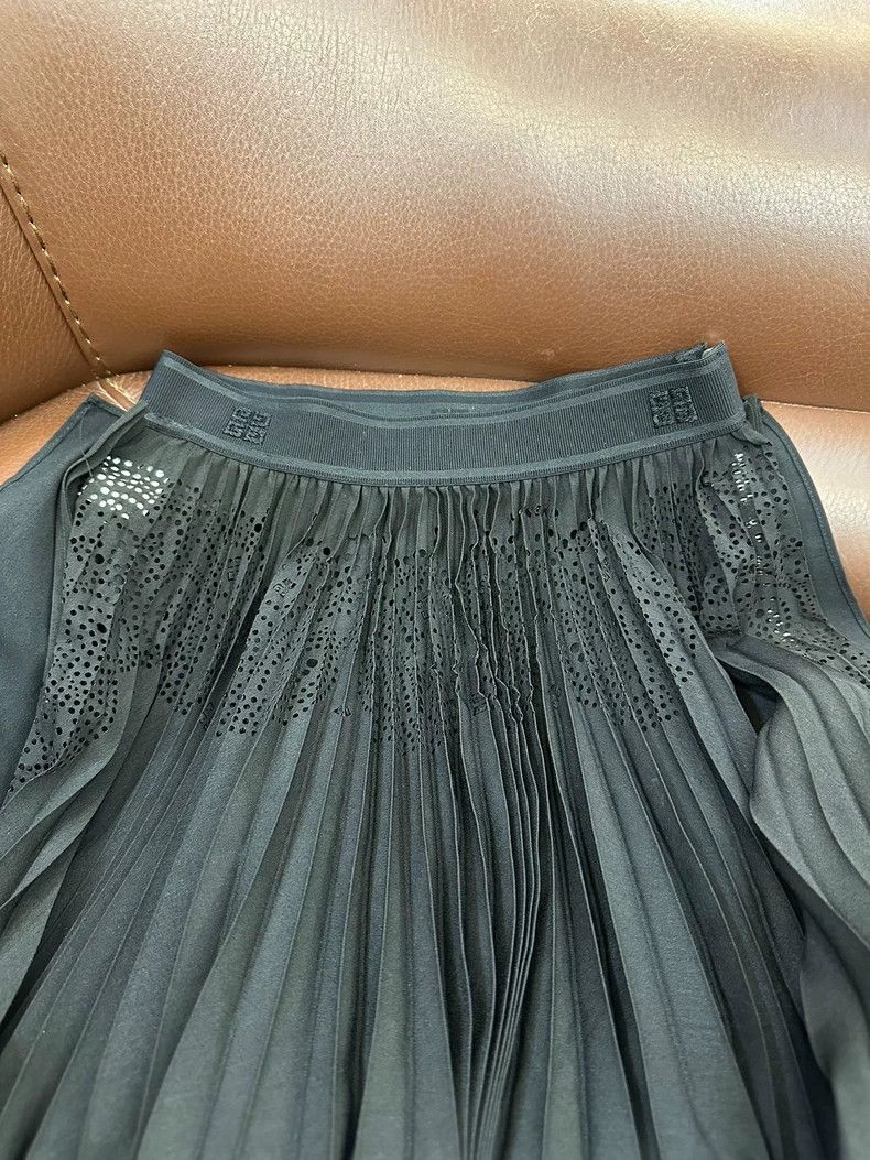 Givenchy Givenchy Asymmetric skirt Size S / US 4 / IT 40 - 3 Thumbnail