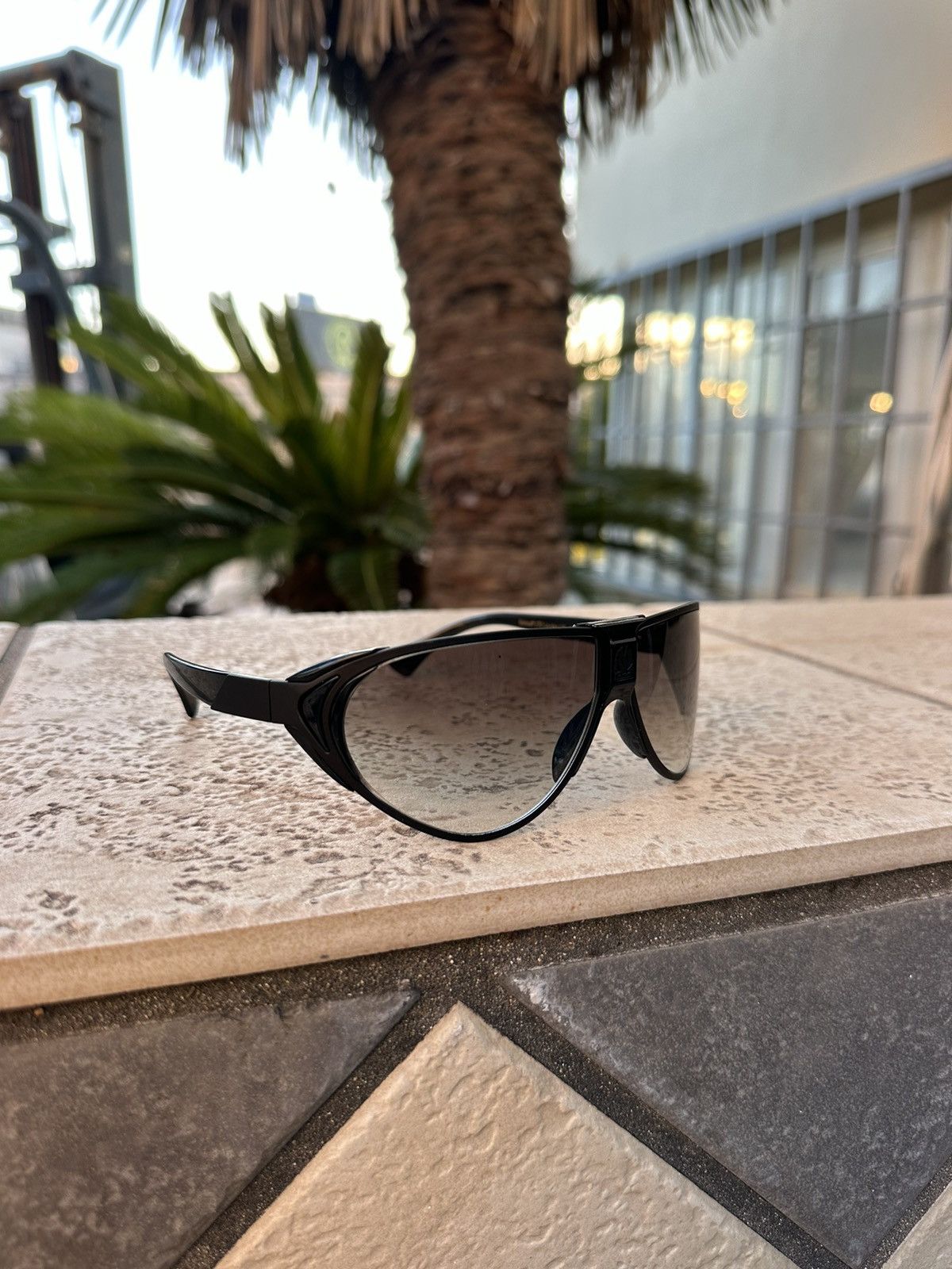 Belstaff Sunglasses Black BS21