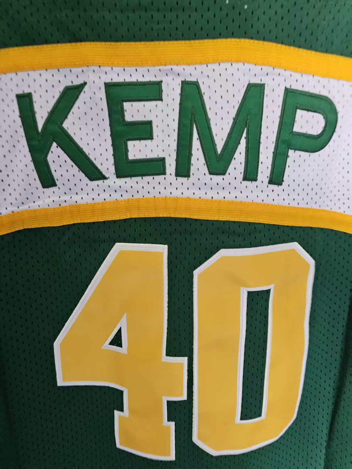 NBA Seattle Supersonics 40 Shawn Kemp Jersey Small Size US S / EU 44-46 / 1 - 4 Thumbnail