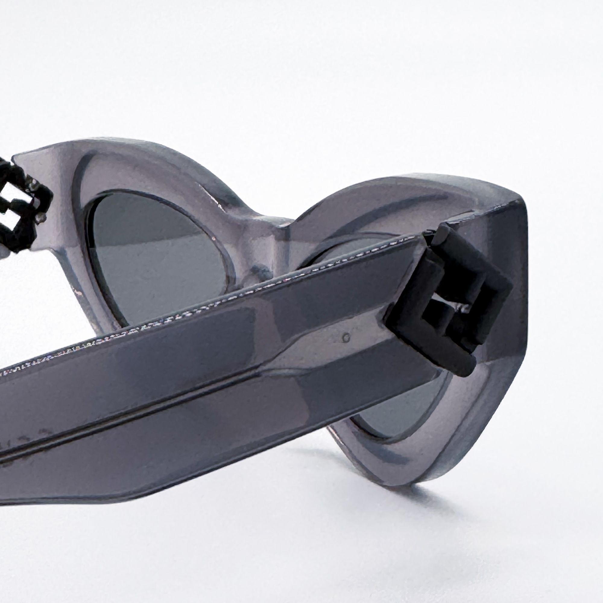 Fendi NEW FENDI SUNGLASSES FE40146I 20A GRAY WOMEN EYEWEAR FENDI Size ONE SIZE - 6 Thumbnail