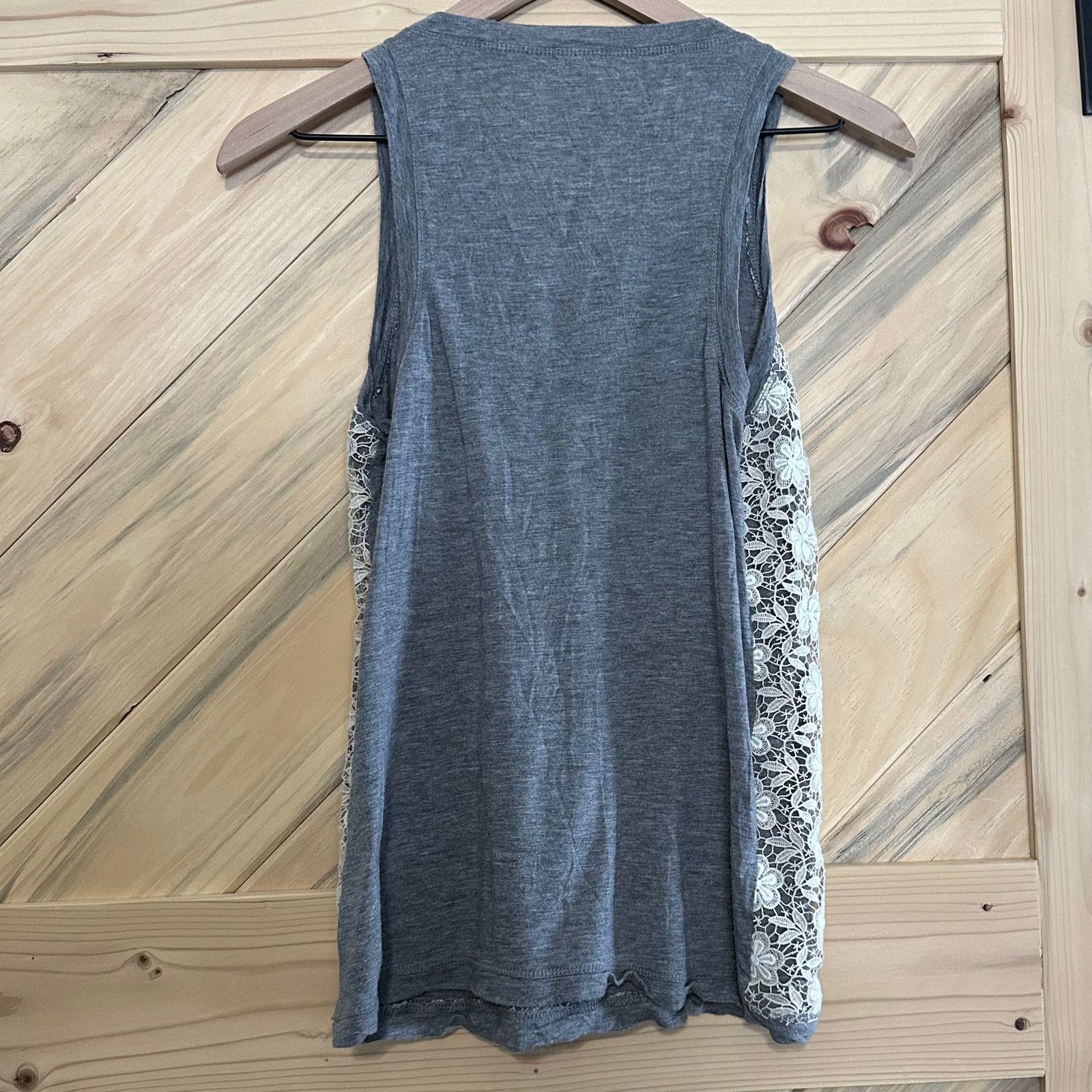 J.Crew J.Crew Sleeveless top with floral lace overlay layer Size S / US 4 / IT 40 - 2 Thumbnail