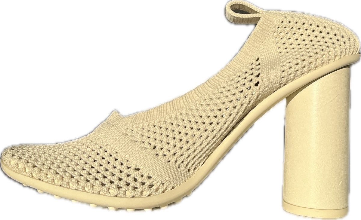 Bottega Veneta Bottega Veneta Atomic Pumps Sea Salt sz 40 Size US 11 / IT 41 - 5 Thumbnail
