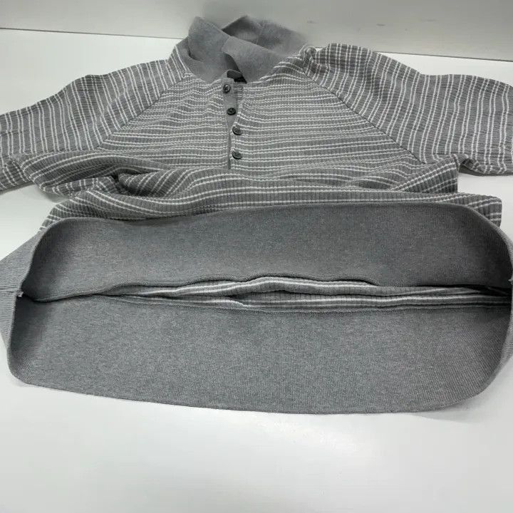 Thom Browne Thom Browne Gray Striped Knit Polo Shirt -2507 Size US S / EU 44-46 / 1 - 5 Thumbnail