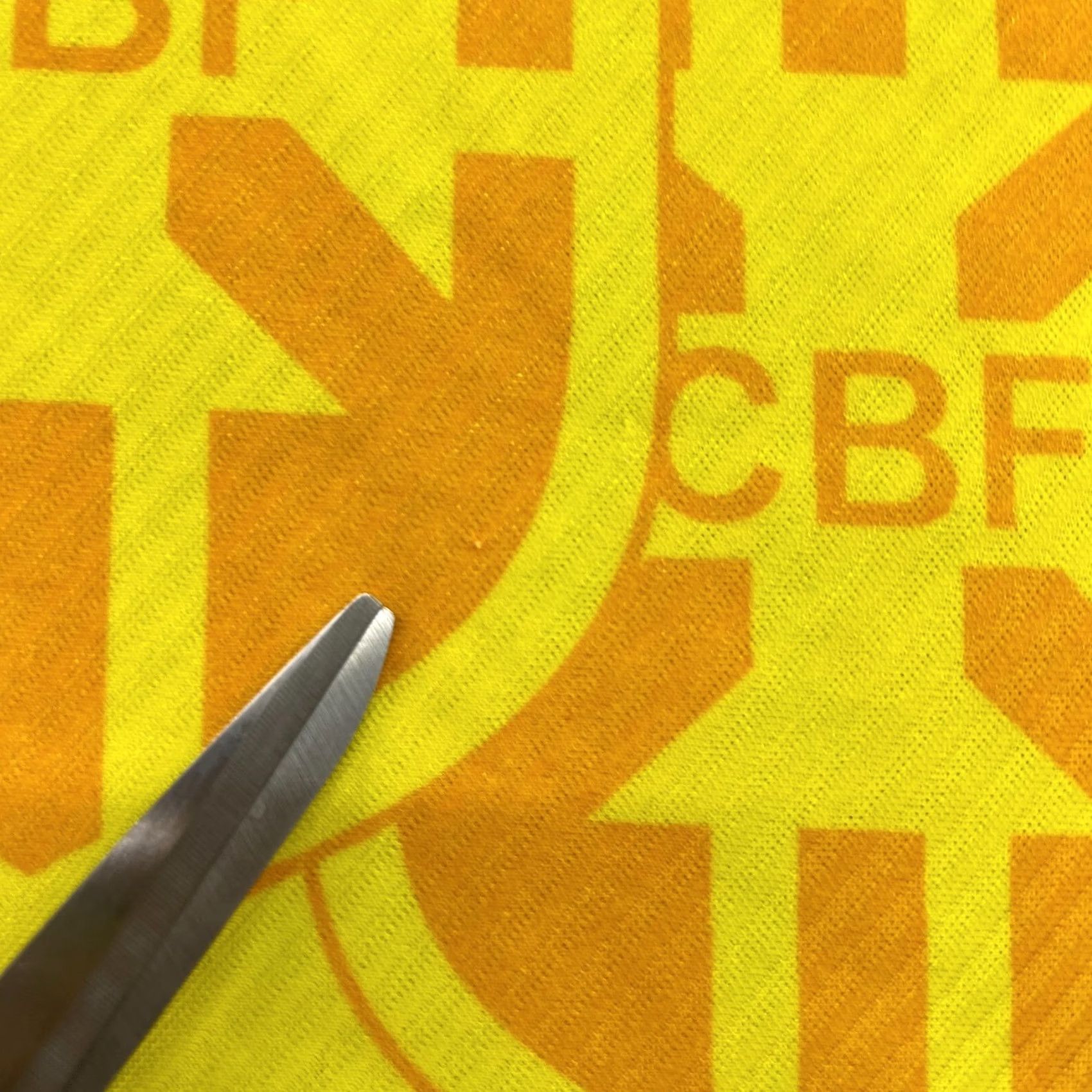 Umbro Umbro Shirt Brazil 1994 1996 Home Football Jersey Yellow Large Short Sleeve Jersey Mens PMID Size US L / EU 52-54 / 3 - 6 Thumbnail