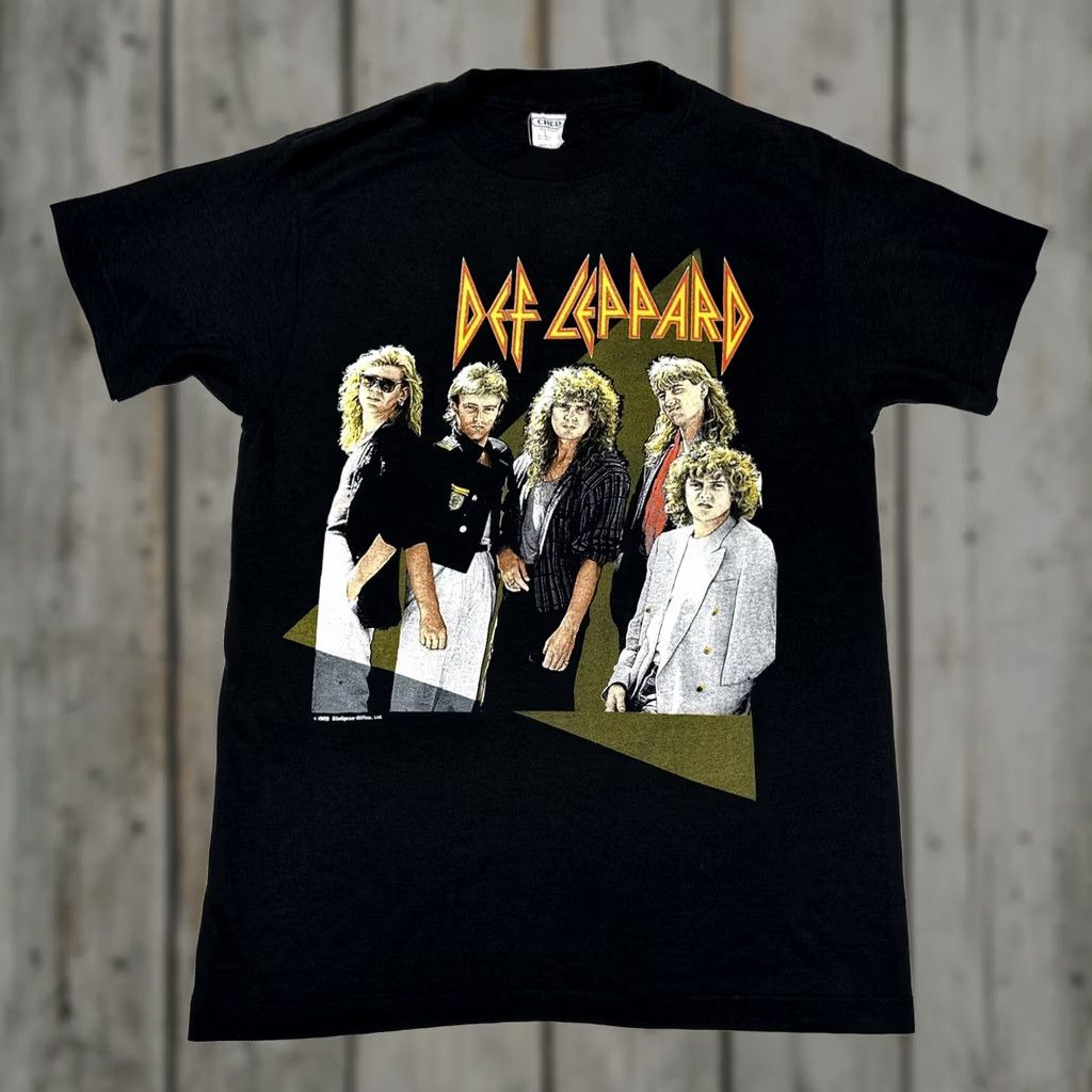 Vintage VINTAGE Def Leppard Single Stitch 1988 Hysteria Tour T-Shirt 80s CHED Tag S/M Black Unisex 50/50 Graphic Tee Mens Womens Boys Girls Size US S / EU 44-46 / 1 - 1 Thumbnail