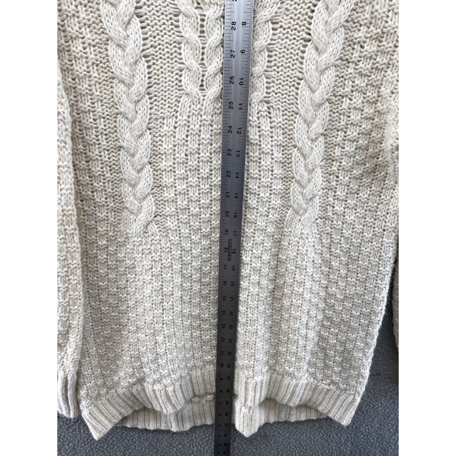 Victoria's Secret Victoria's Secret Ivory Wool Mohair Blend Knit Pullover in Size Medium User: Victoria's Secret Ivory Wool Mohair Blend Knit Pullover in Size Medium Size M / US 6-8 / IT 42-44 - 6 Thumbnail