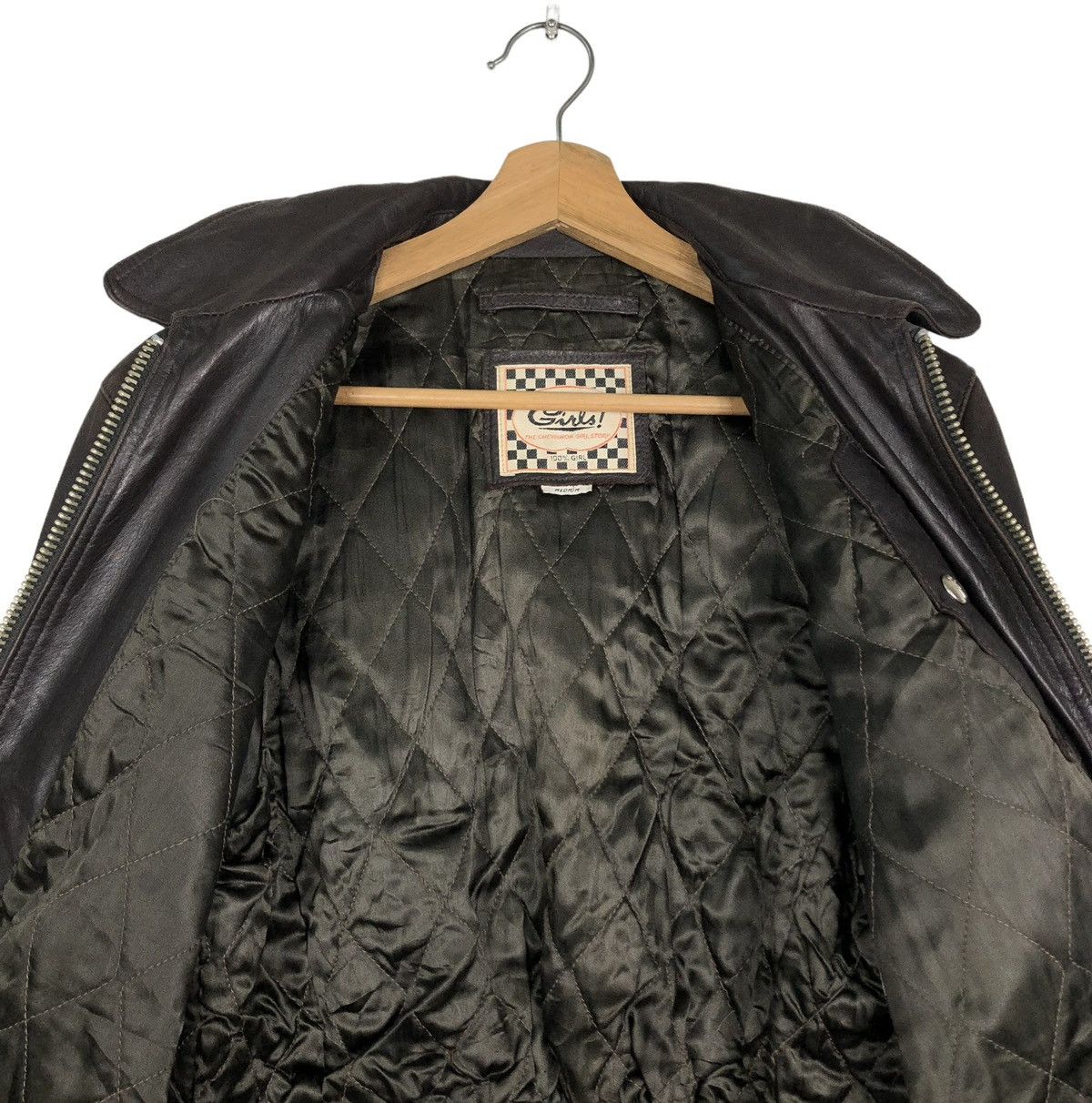 Japanese Brand VINTAGE CROPPED BIKER LEATHER JACKET CHEVIGNON ISSEY MIYAKE Size M / US 6-8 / IT 42-44 - 14 Thumbnail