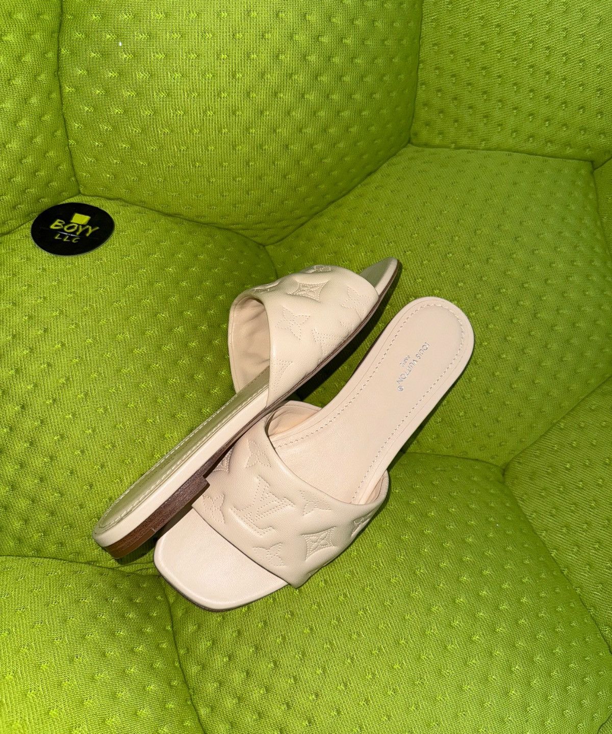 Louis Vuitton Louis Vuitton revival monogram sandals Size US 7 / IT 37 - 4 Thumbnail