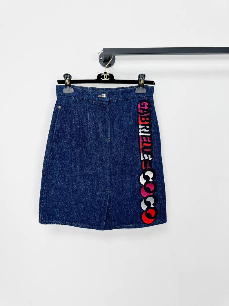 Chanel Chanel Denim skirt Size 42" / US 20 - 1 Thumbnail