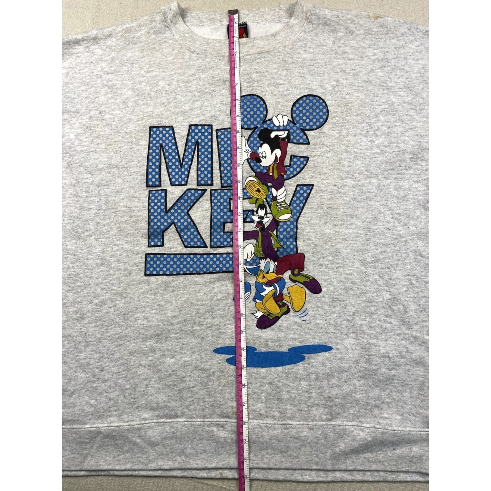 Vintage VINTAGE Disney Crewneck Sweatshirt XL Gray Mickey Mouse Donald Duck Goofy 90s Mens Size US XL / EU 56 / 4 - 7 Thumbnail