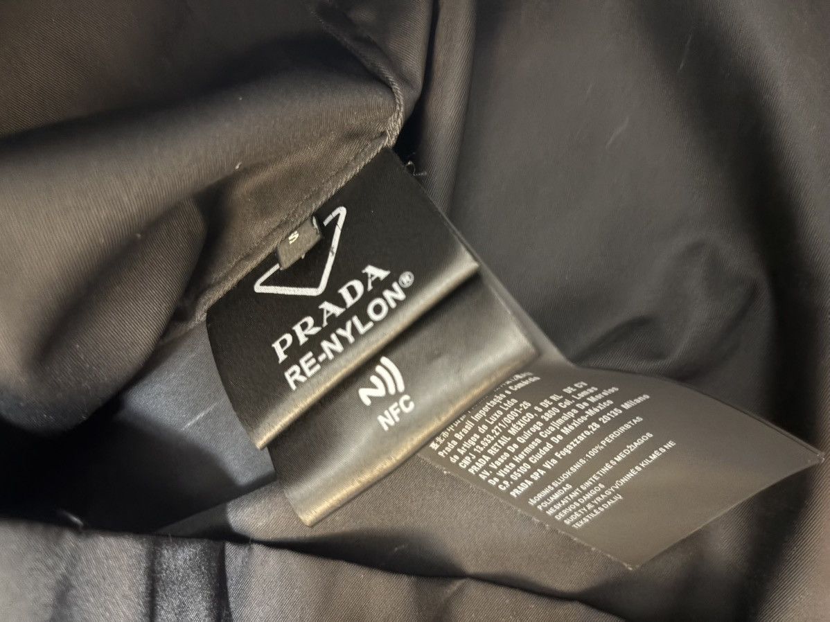 Prada Prada re-nylon shirt Size US S / EU 44-46 / 1 - 4 Thumbnail