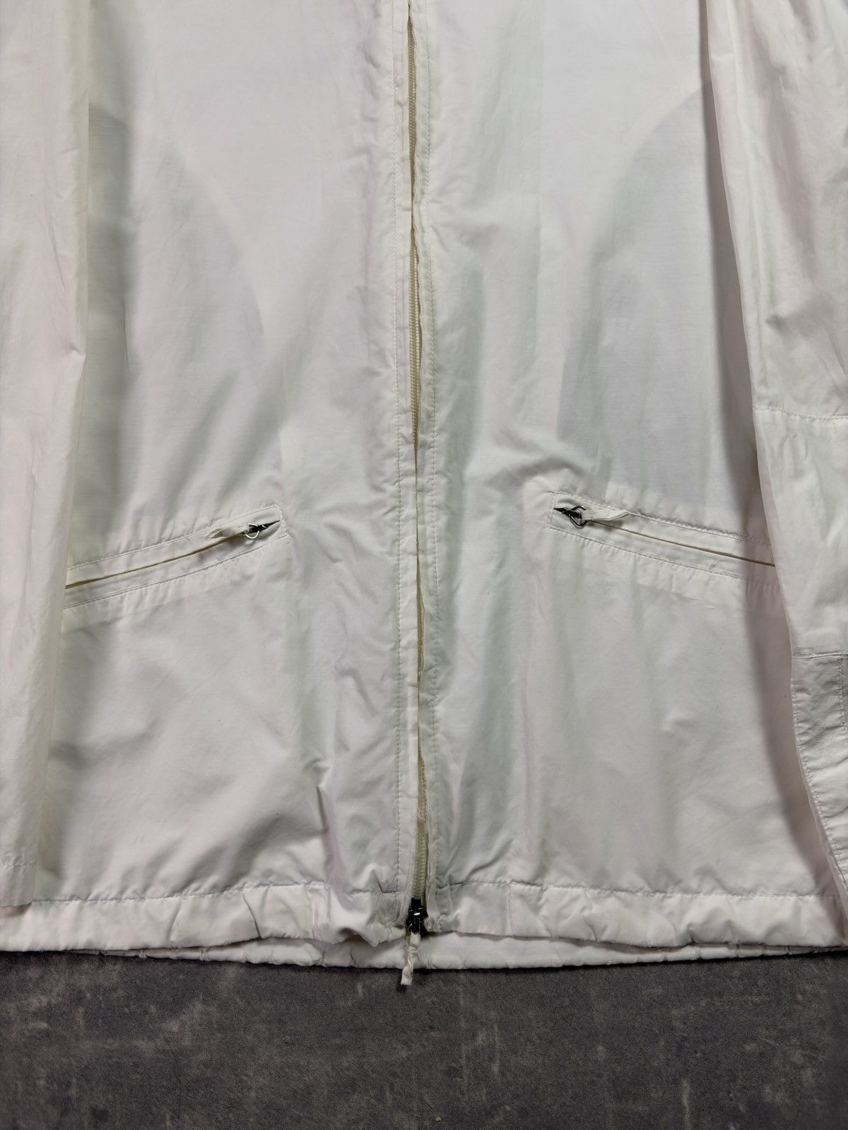 Burberry Burberry Vintage Distressed Faded Hooded Light Jacket L XL Size US L / EU 52-54 / 3 - 9 Thumbnail