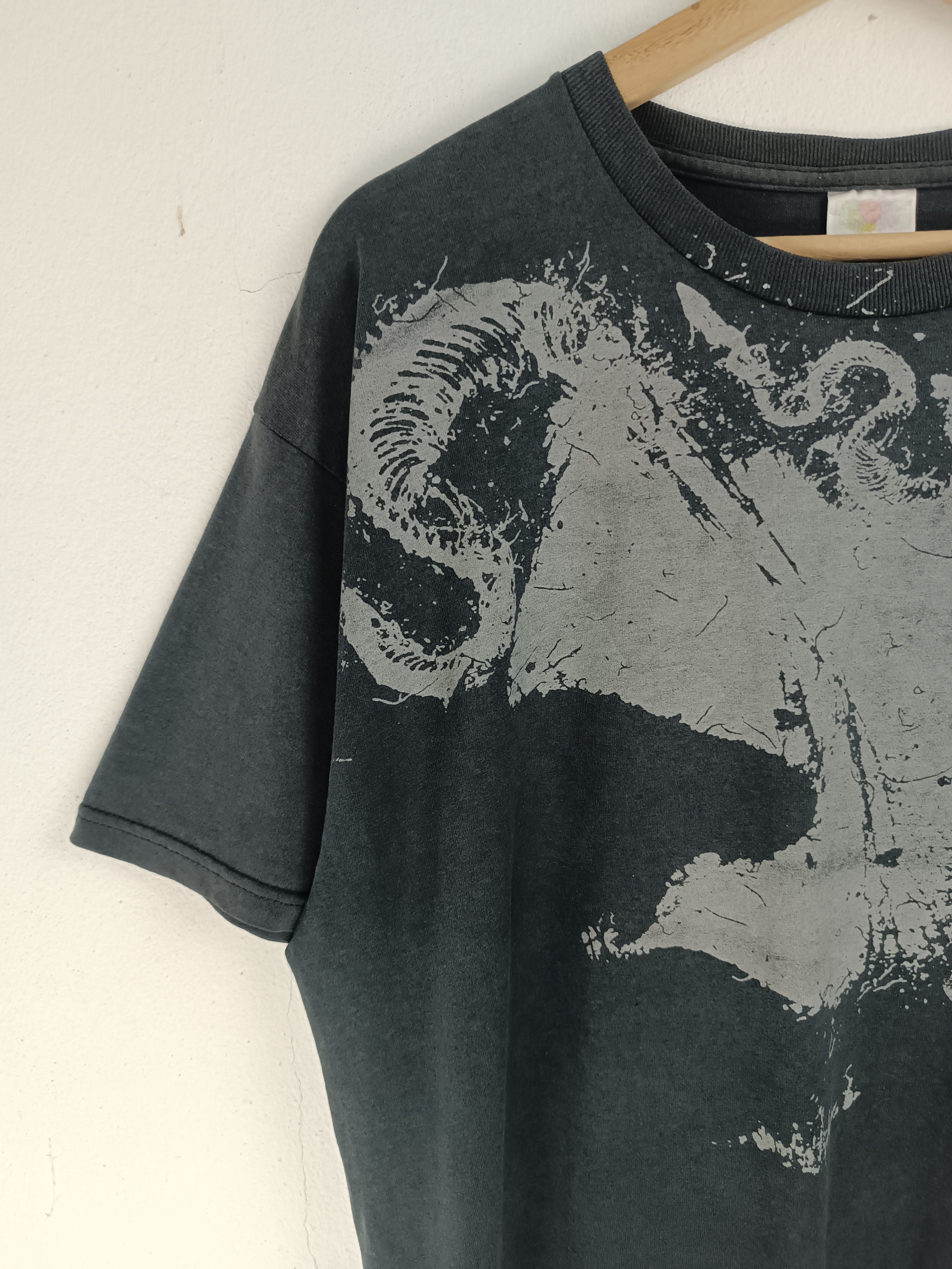 Band Tees VINTAGE 2005 CONVERGE FADED VERY RARE TEE BOTCH CAVE IN Size US L / EU 52-54 / 3 - 2 Thumbnail