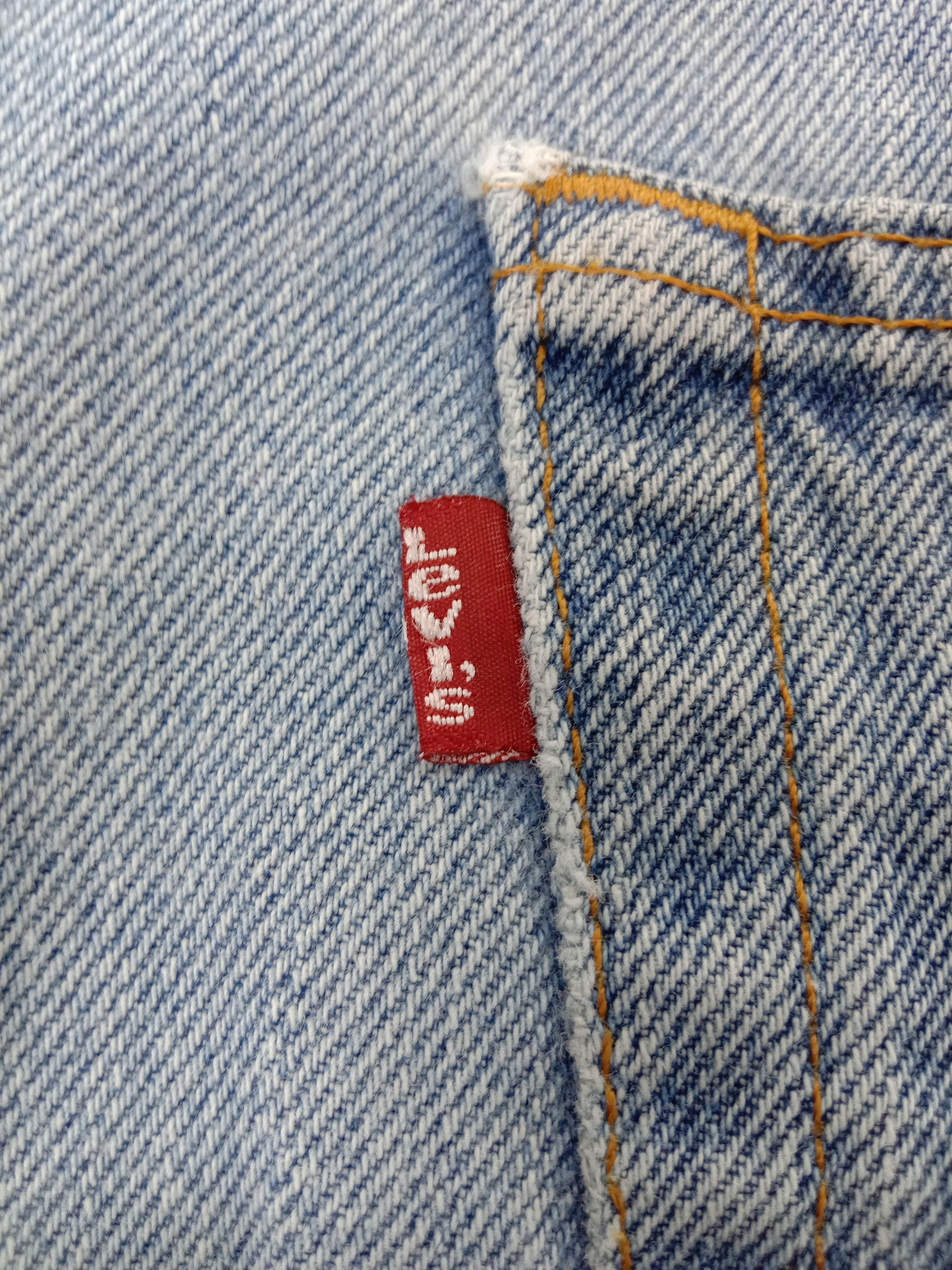 Levi's Vintage Levi's 505 Jeans Light Wash Straight Fit Denim Size US 40 / EU 56 - 14 Thumbnail