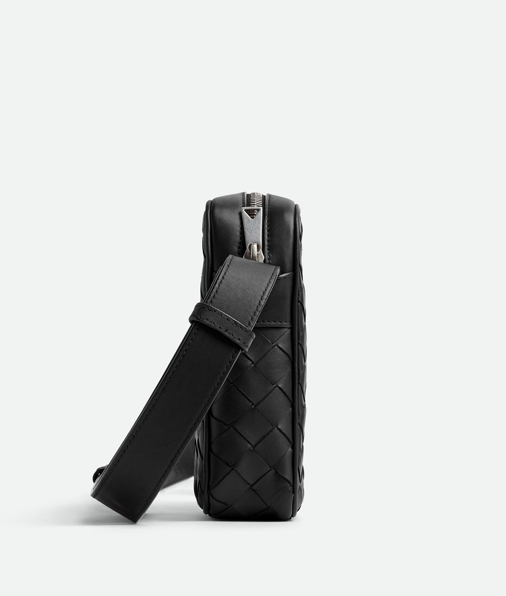 Bottega Veneta o1n1vont0225 Size: OS / Intrecciato Zipped Phone Pouch Black Size ONE SIZE - 2 Thumbnail